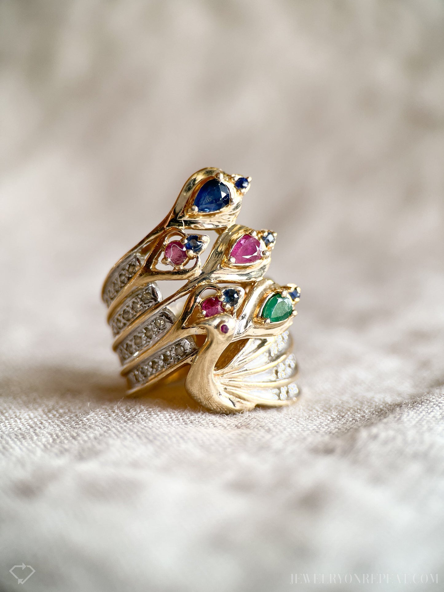 Vintage Peacock Gemstone Ring in 14k Gold