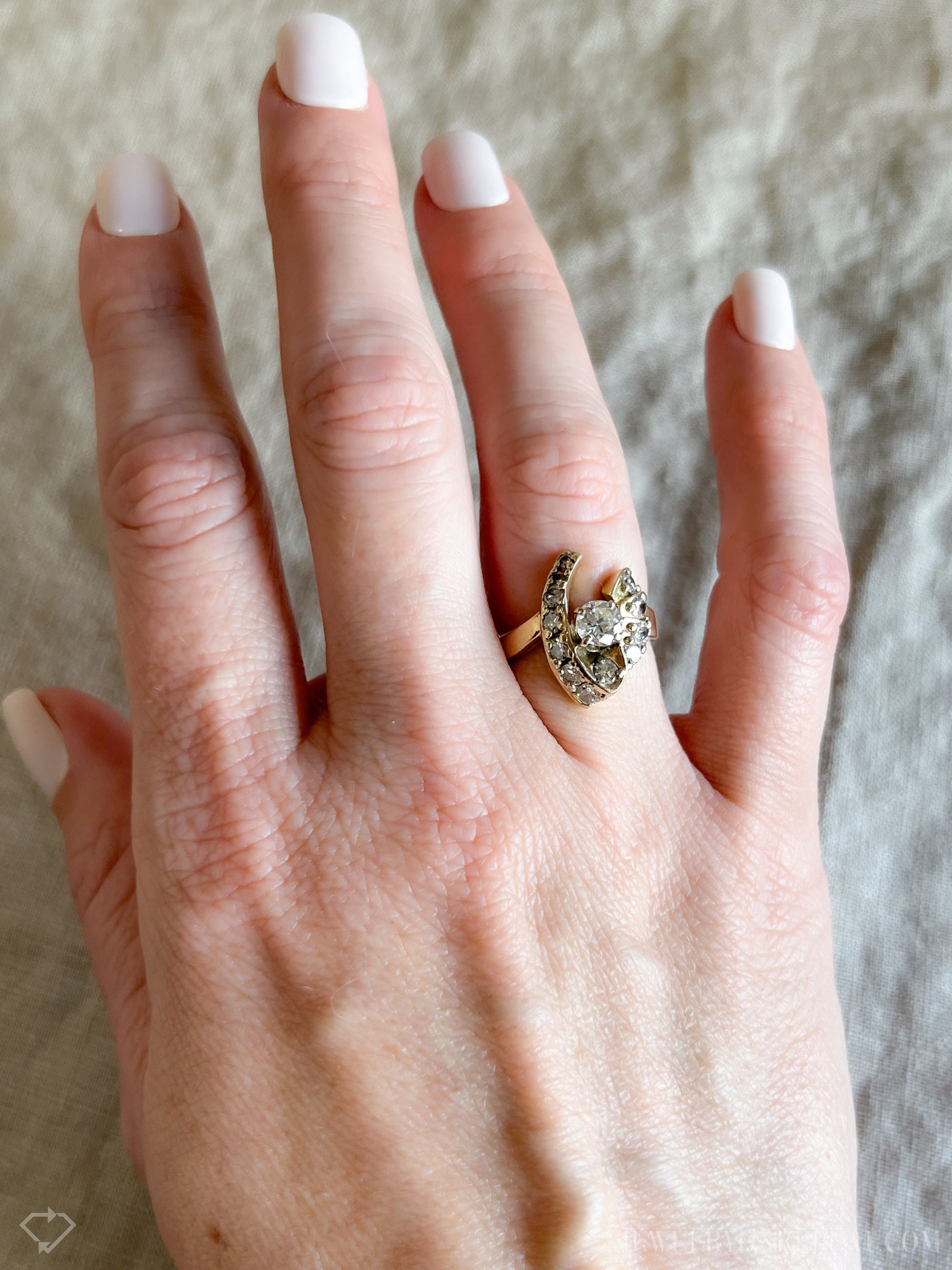 Vintage Diamond V Halo Engagement Ring in 14k Gold