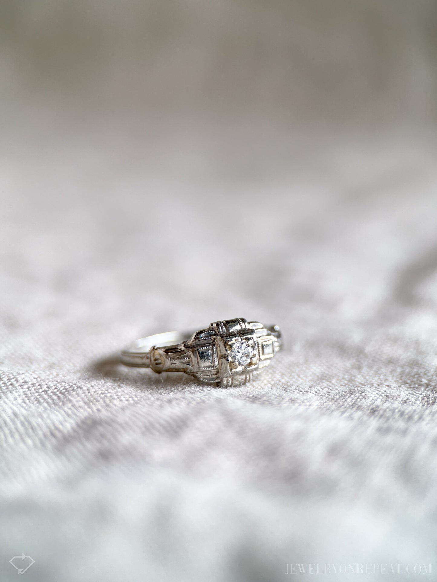 Vintage 1950s Art Deco Diamond Ring