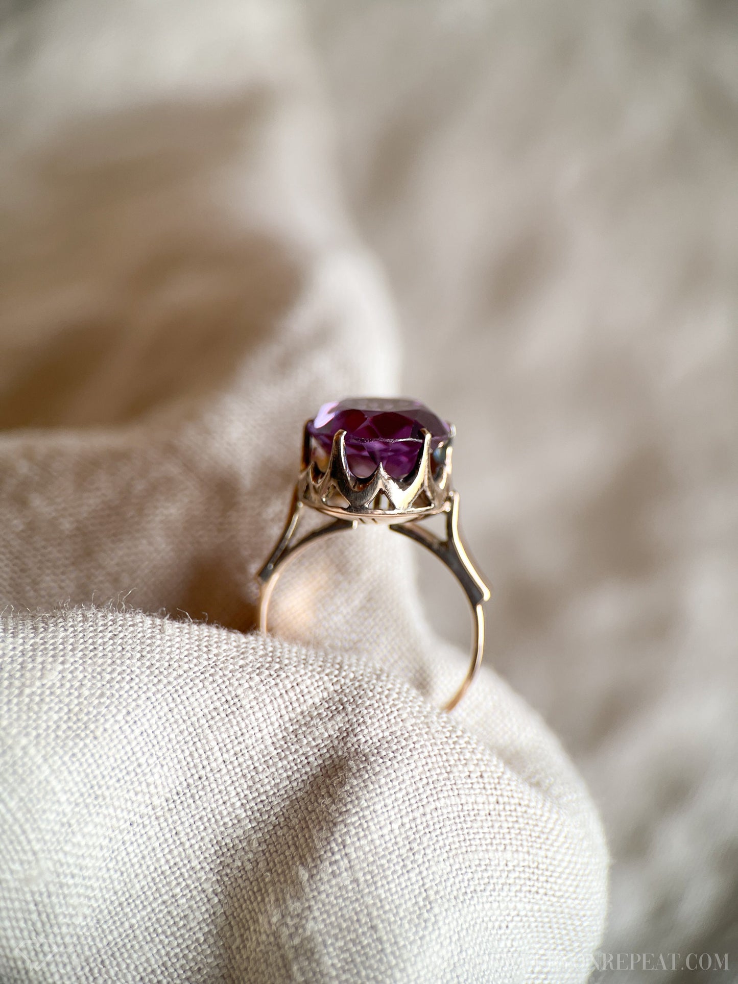 Vintage 1940s Purple Sapphire Gemstone Ring, 14k Gold