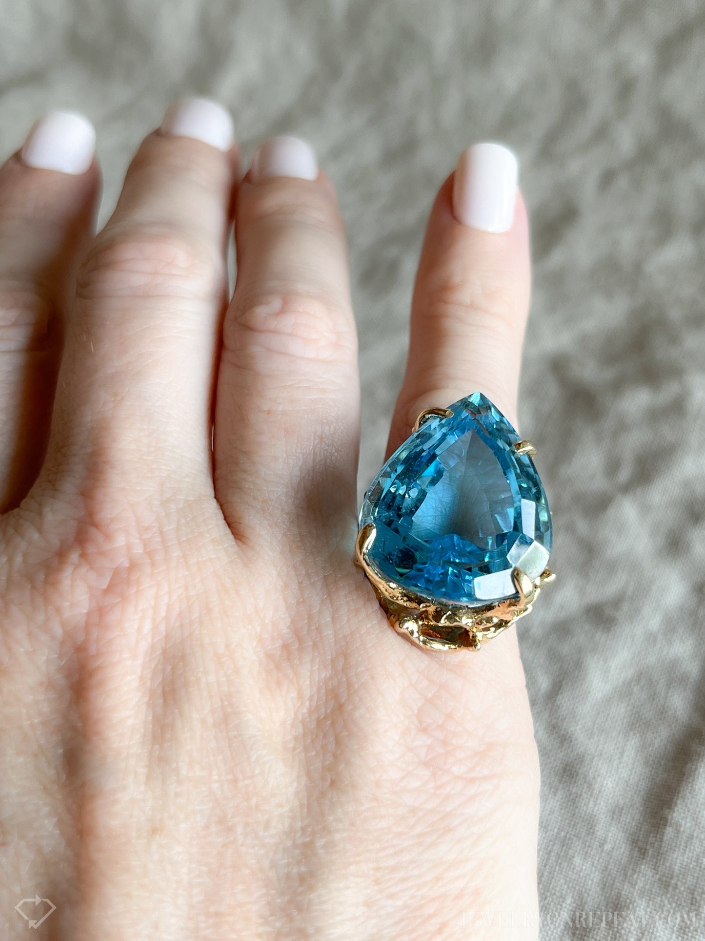 Vintage Blue Topaz Gemstone Ring in 14k Gold