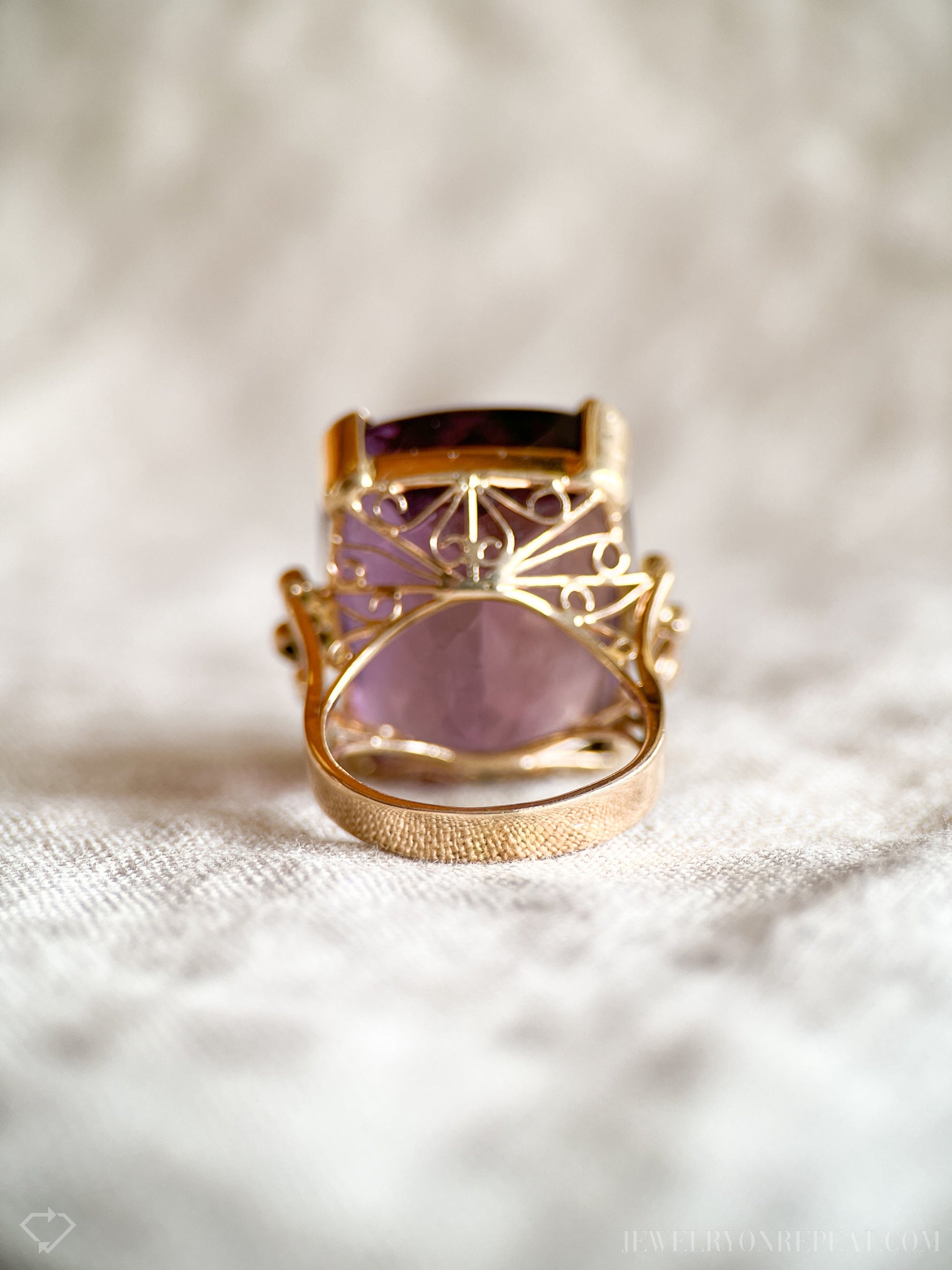 Vintage Purple Amethyst Large Gemstone Ring in 14k Gold