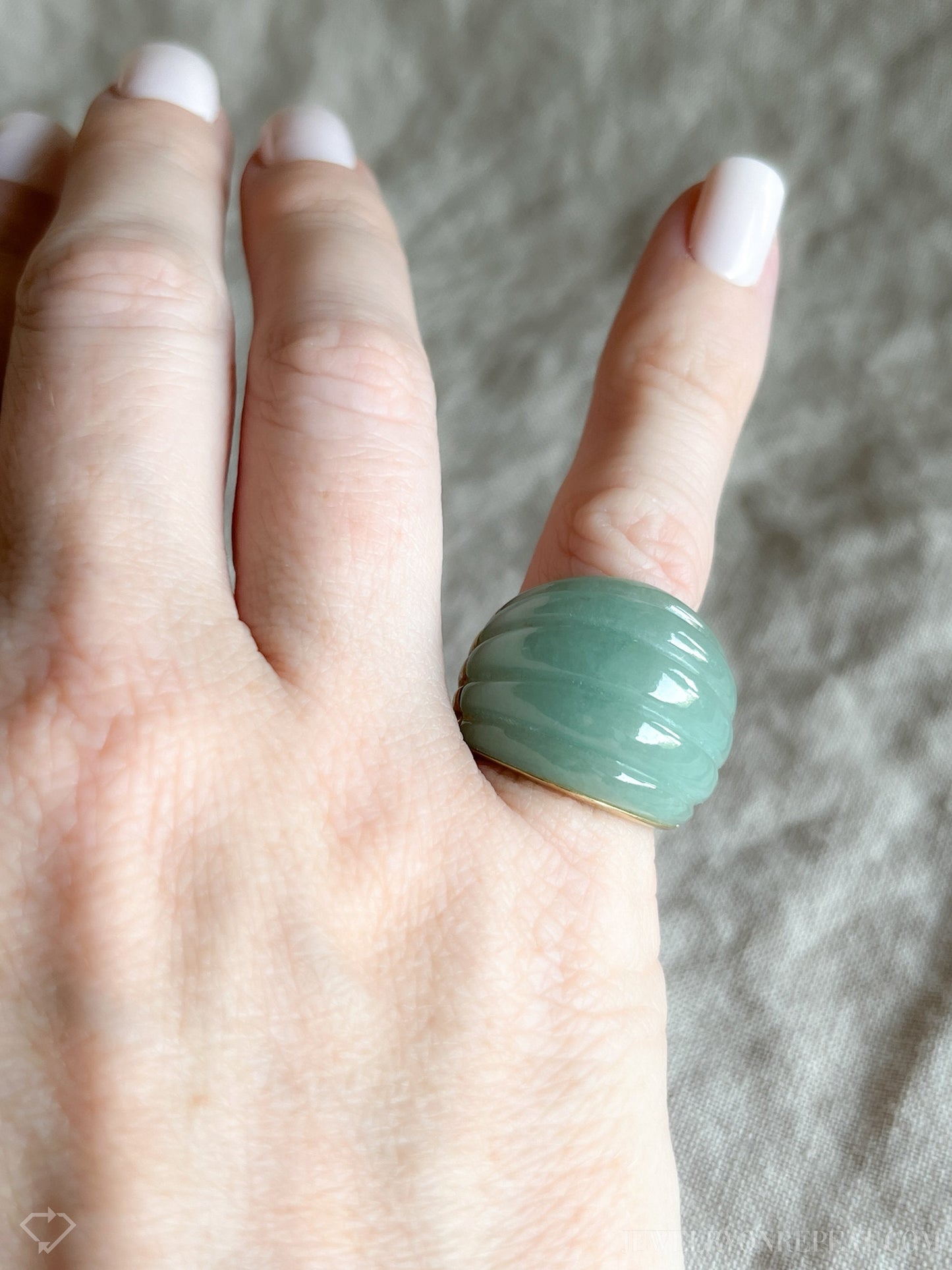 Vintage Jade Dome Band in 14k Gold