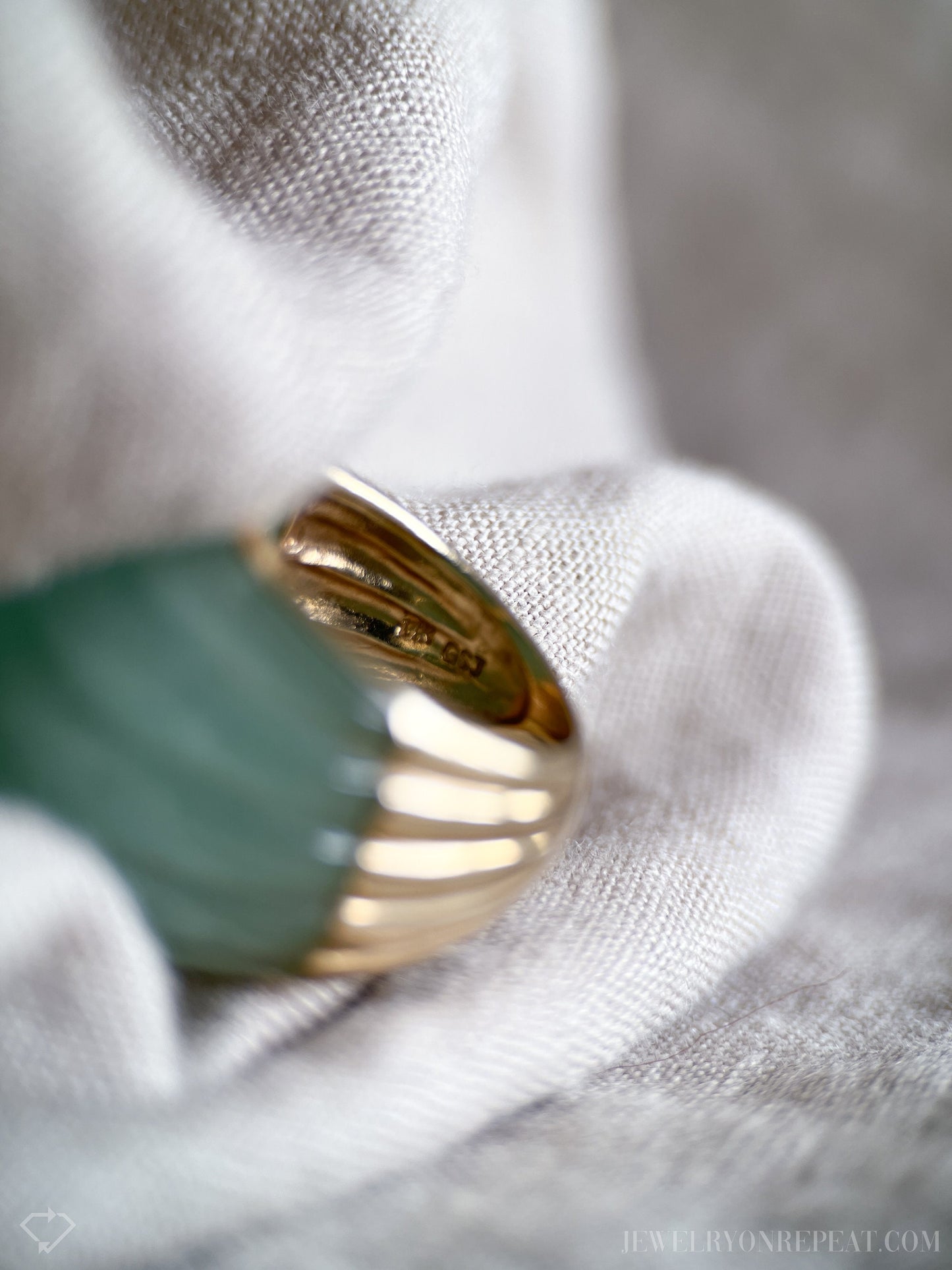 Vintage Jade Dome Band in 14k Gold