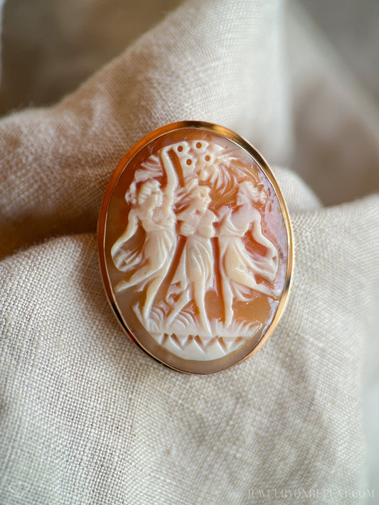 Vintage Three Graces Cameo Brooch Pendant in 18k Gold