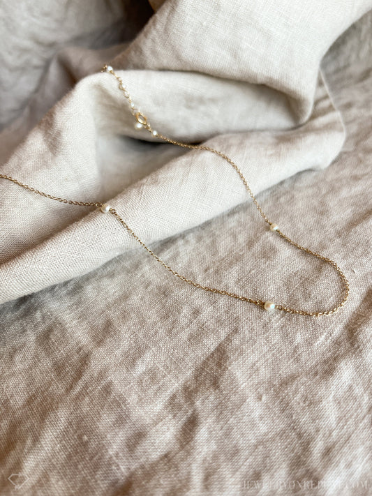 Vintage Pearl and Chain Necklace in 14k Gold