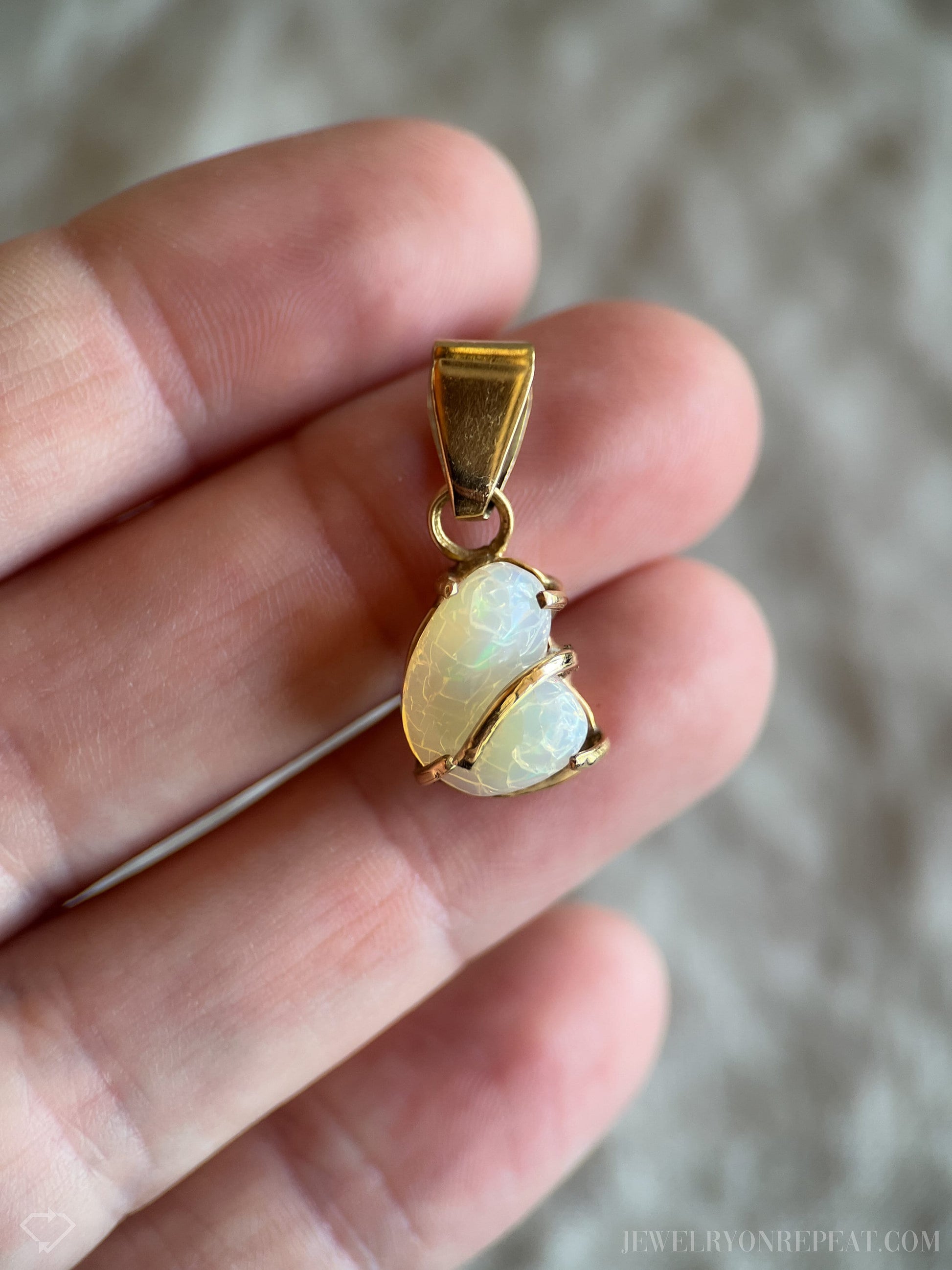 Vintage Opal Pendant in 14k Gold