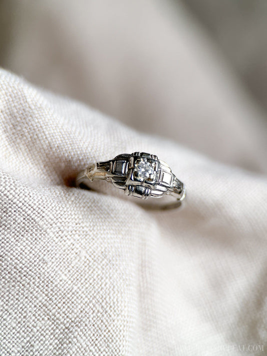 Vintage 1950s Art Deco Diamond Ring