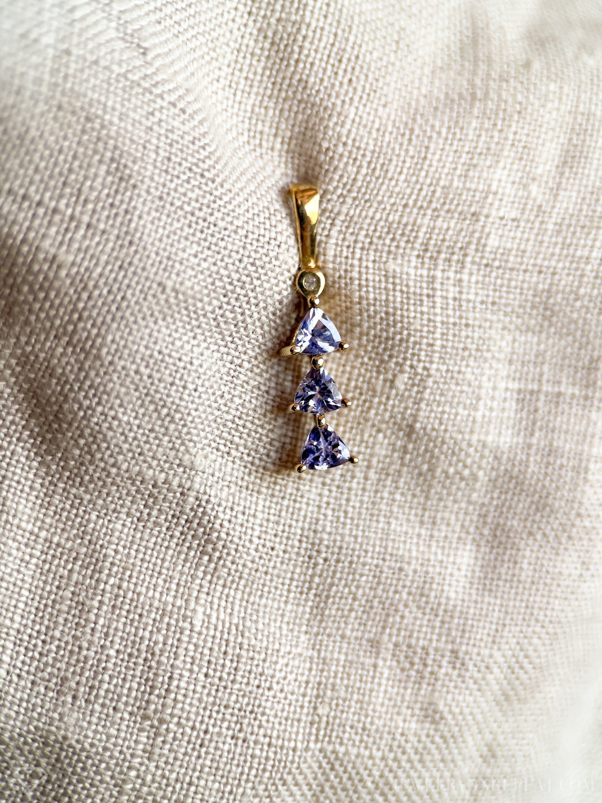 Vintage 1990s Tanzanite Three Stone Pendant in 10k Gold