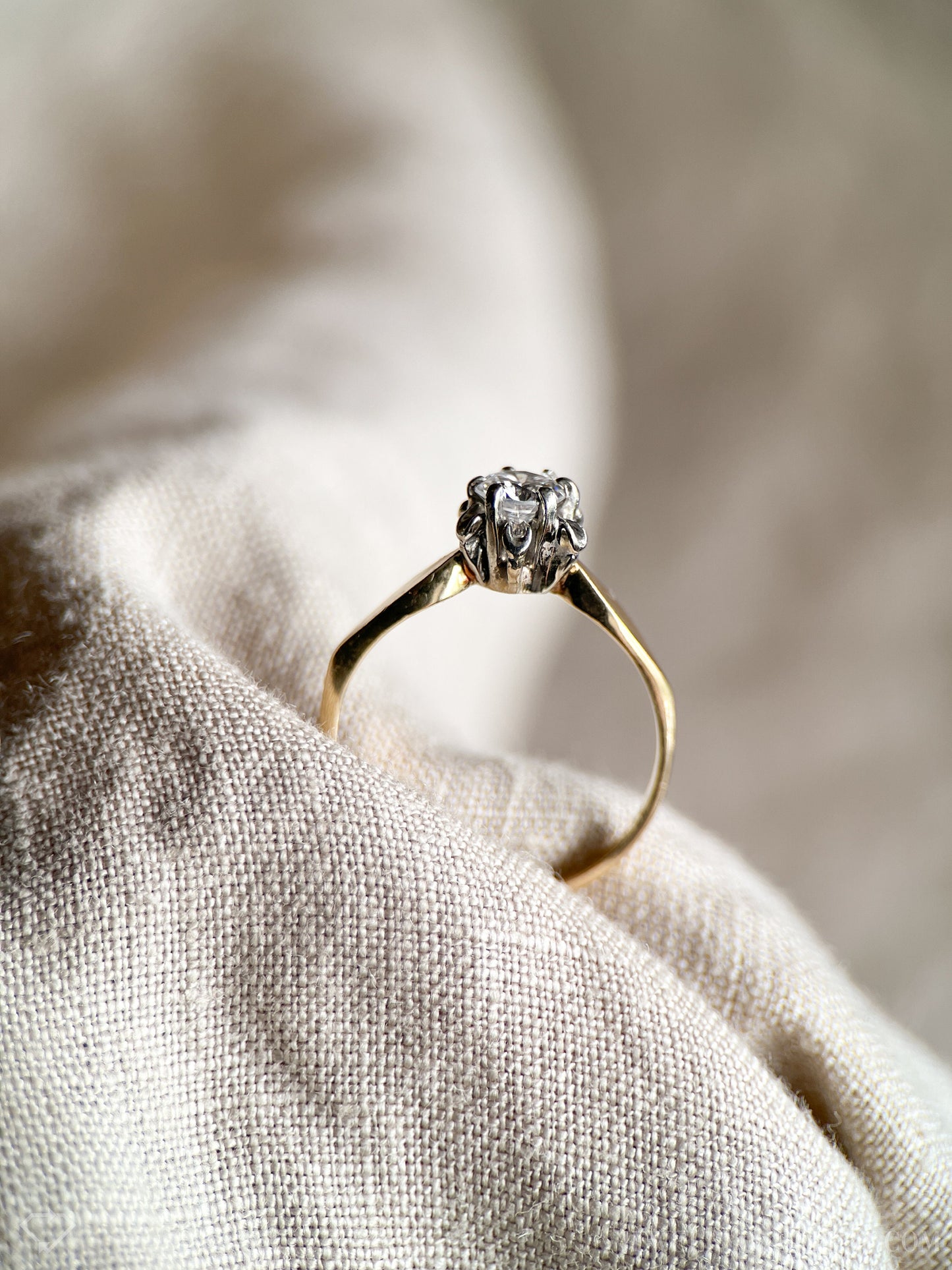 Vintage Diamond Solitaire Engagement Ring in 14k Gold