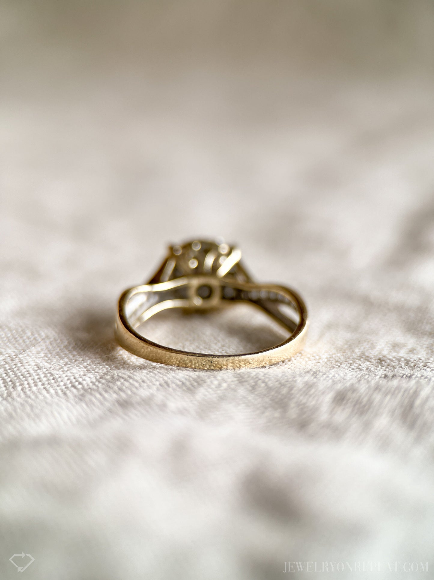 Vintage Diamond Halo Engagement Ring in 10k Gold