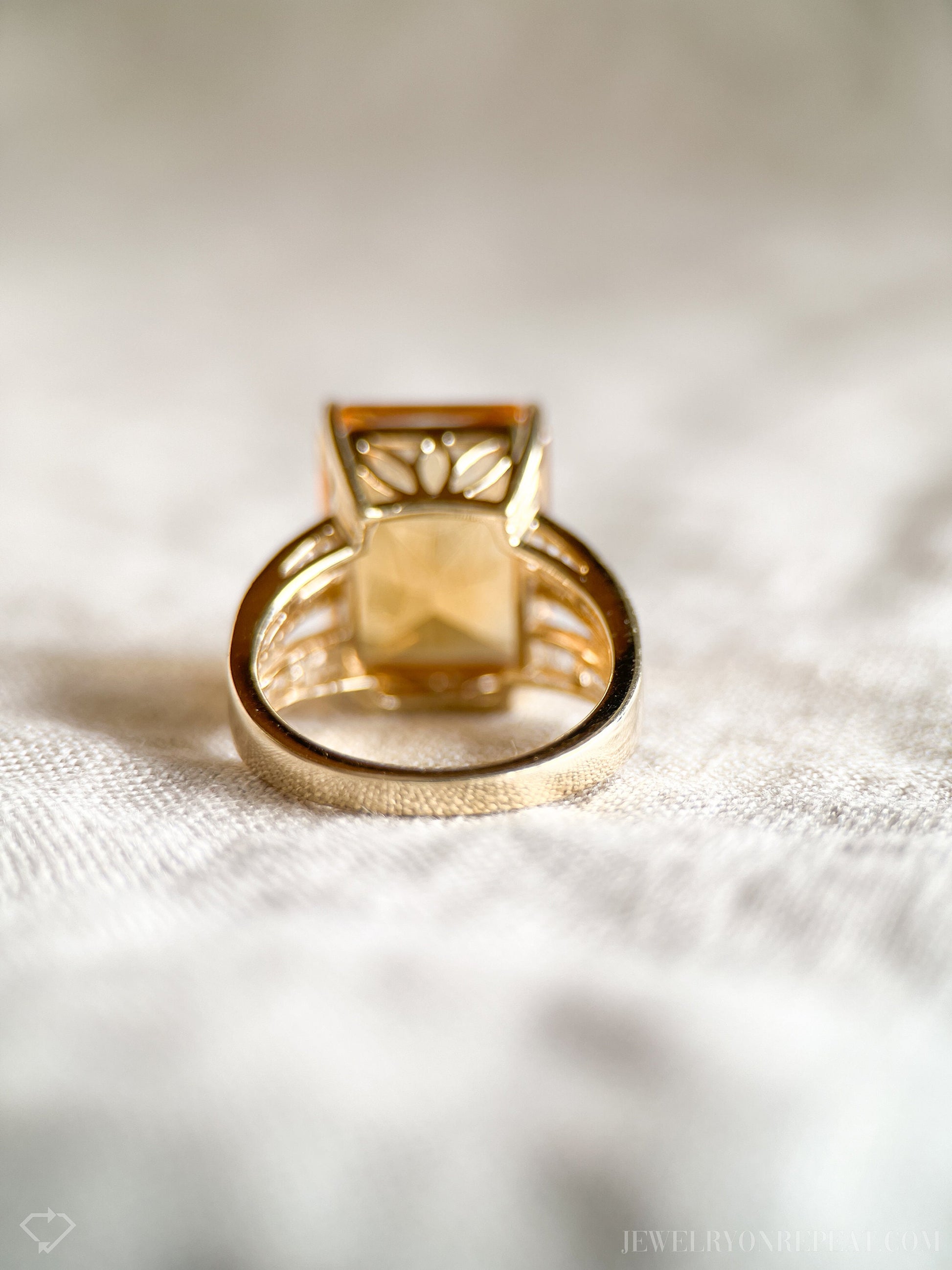 Vintage Citrine Gemstone Cocktail Ring in 14k Gold