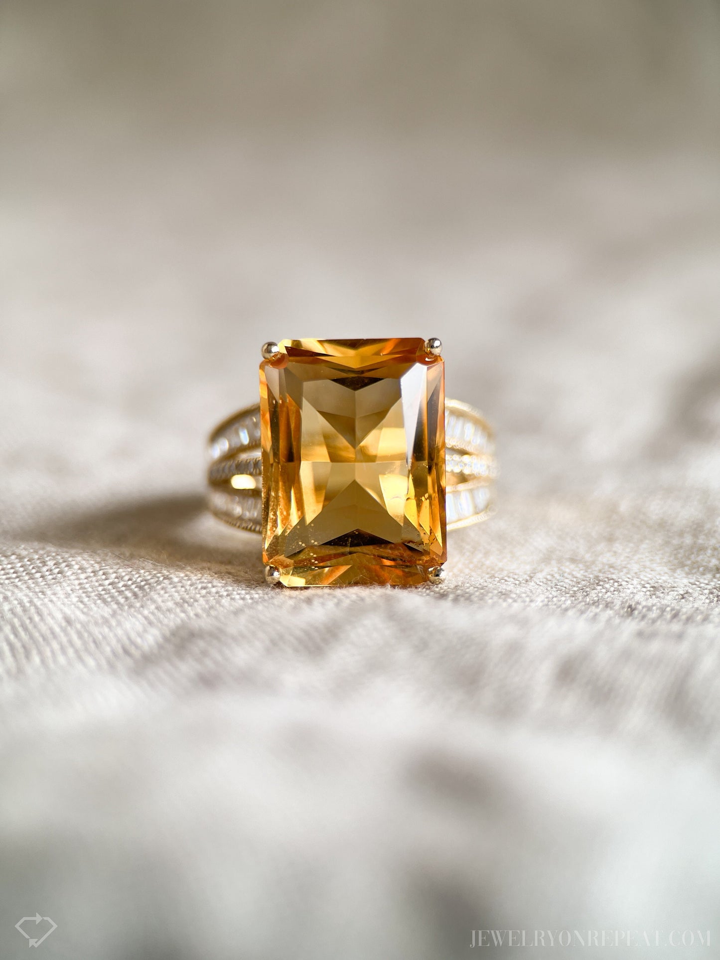 Vintage Citrine Gemstone Cocktail Ring in 14k Gold