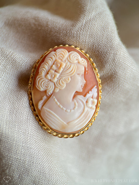 Vintage Cameo Brooch Pendant with Rope Frame in 14k Gold