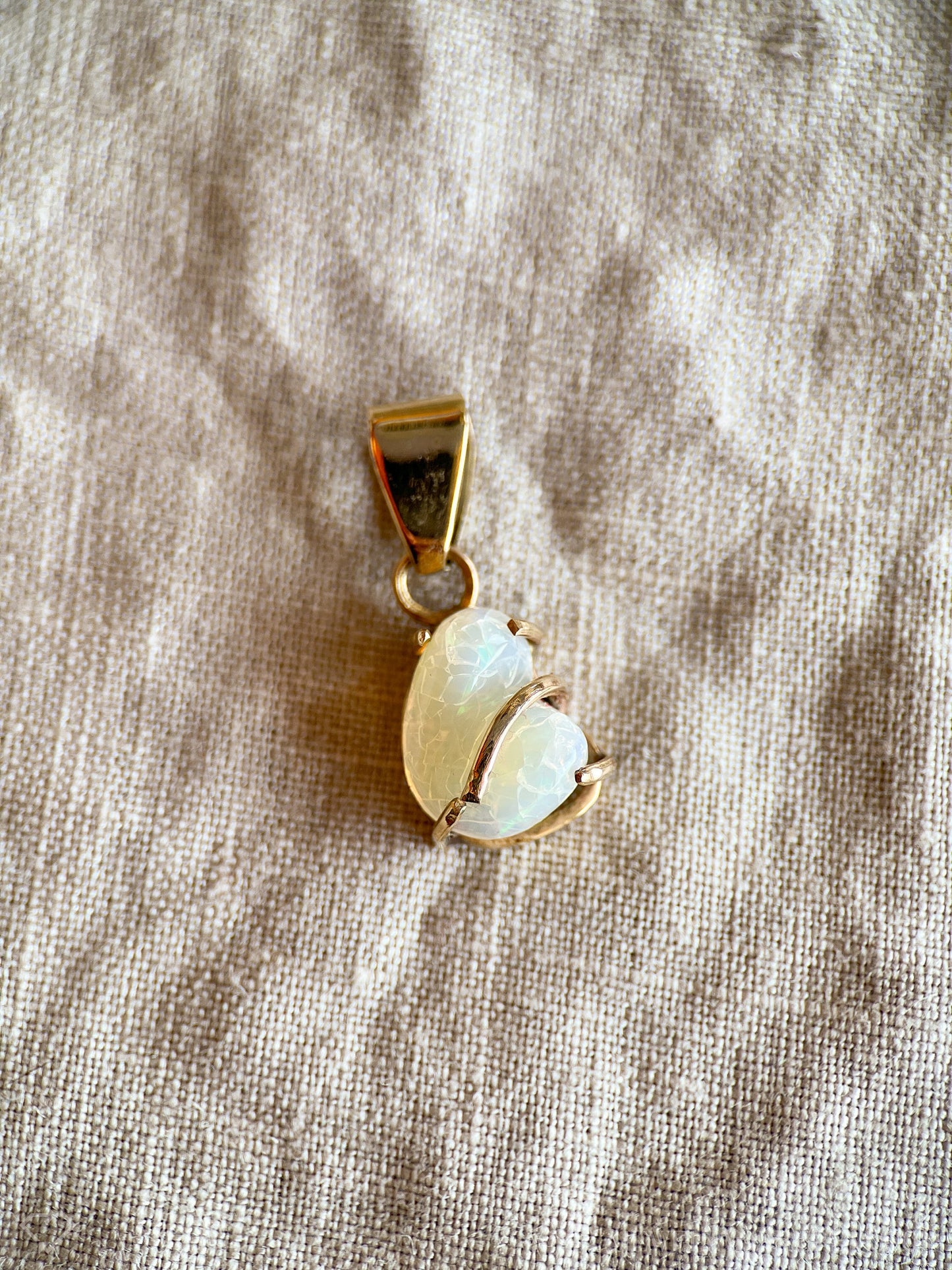 Vintage Opal Pendant in 14k Gold