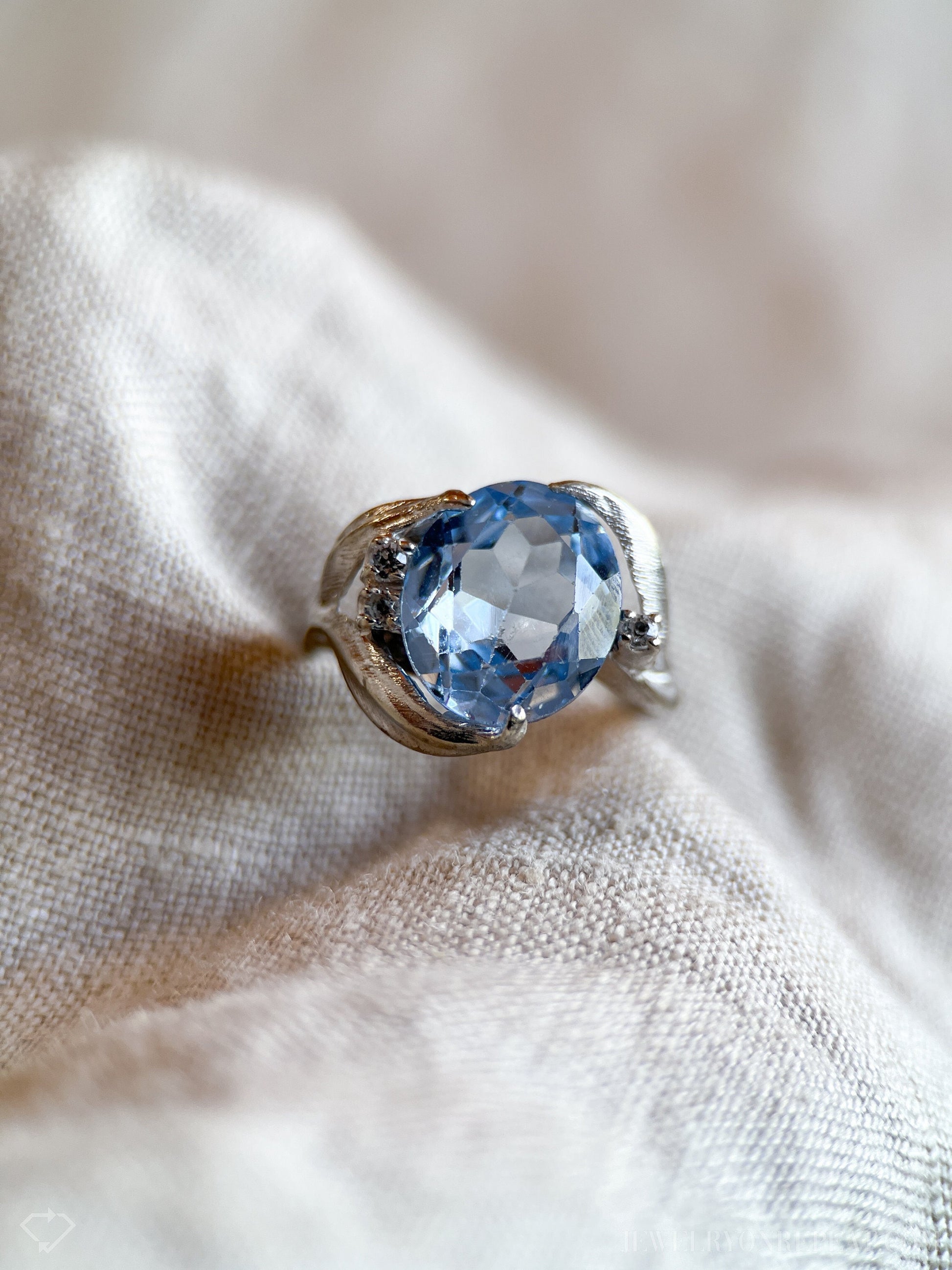 Vintage Blue Spinel Gemstone Ring in 14k White Gold