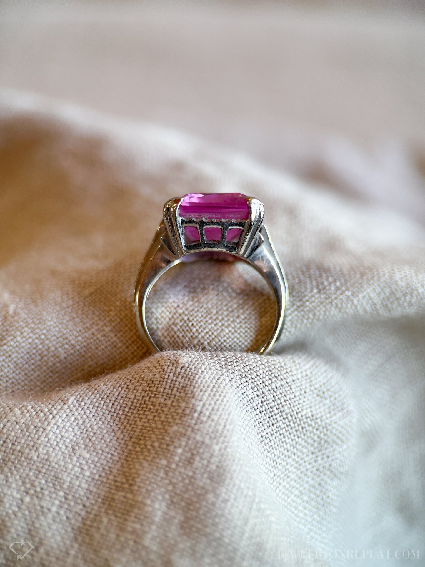 Vintage Pink Sapphire Gemstone Ring in 14k White Gold