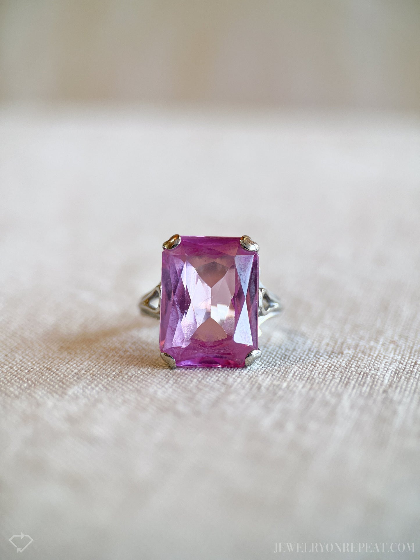 Vintage Pink Sapphire Gemstone Ring in 14k White Gold