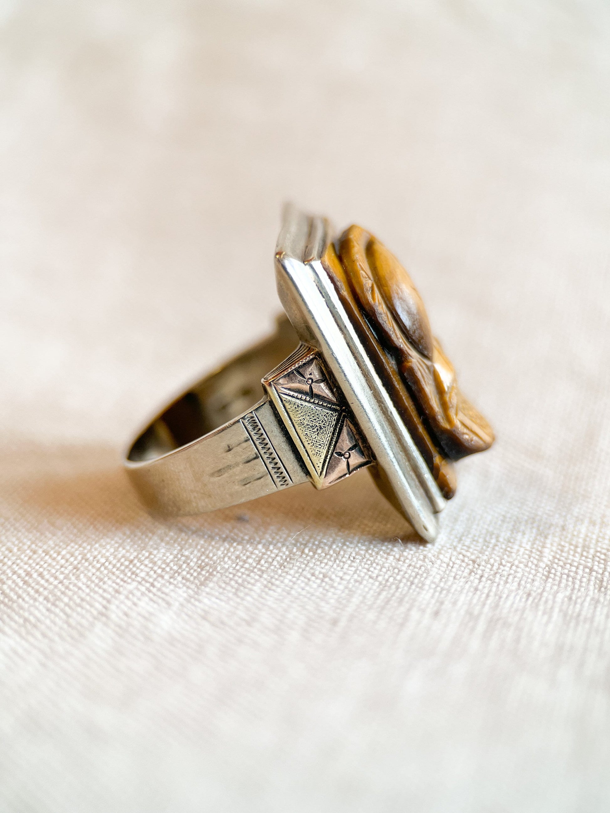 Antique 1920s Tigers Eye Cameo Gemstone Ring, 10k Gold