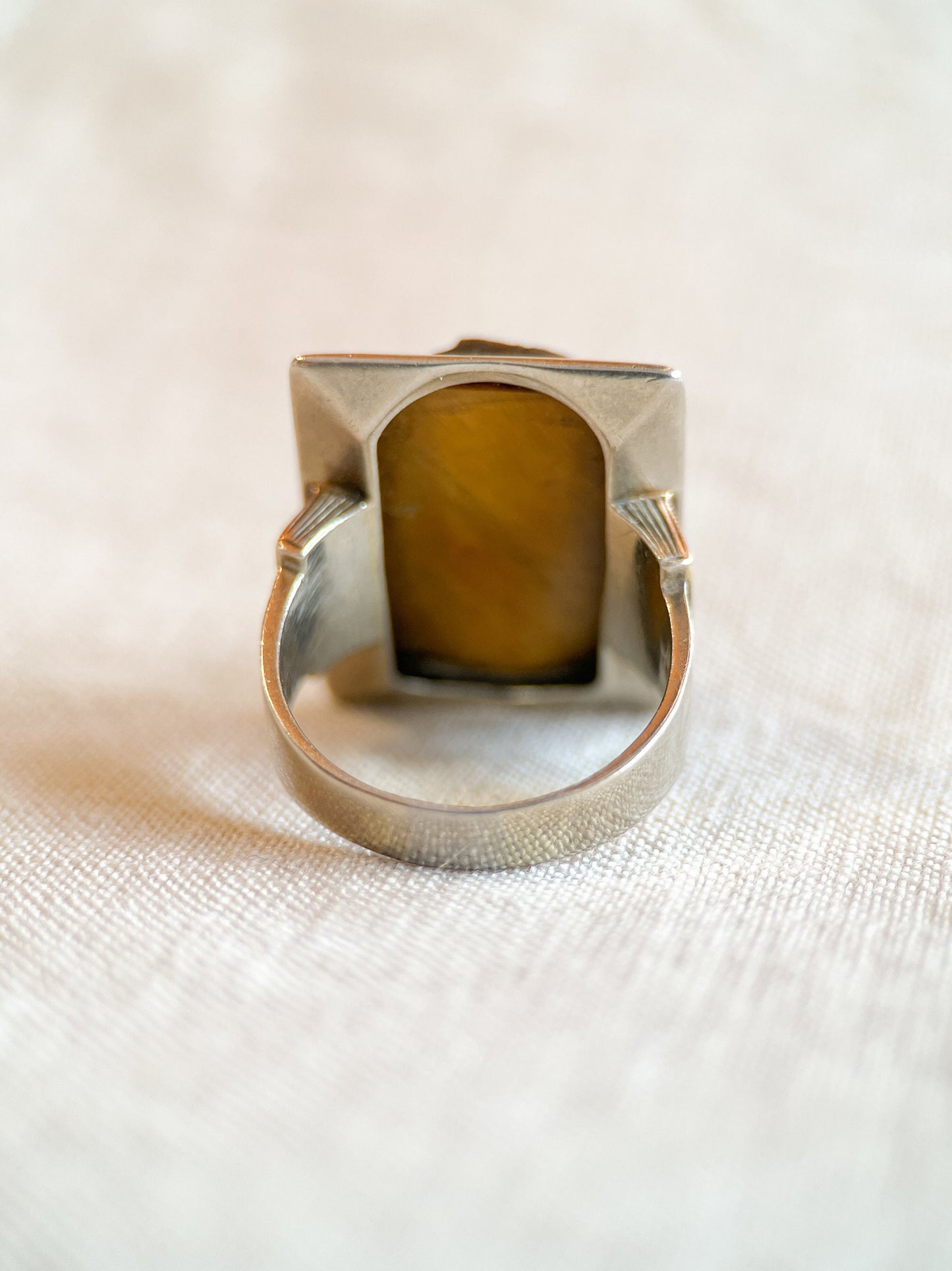 Antique 1920s Tigers Eye Cameo Gemstone Ring, 10k Gold