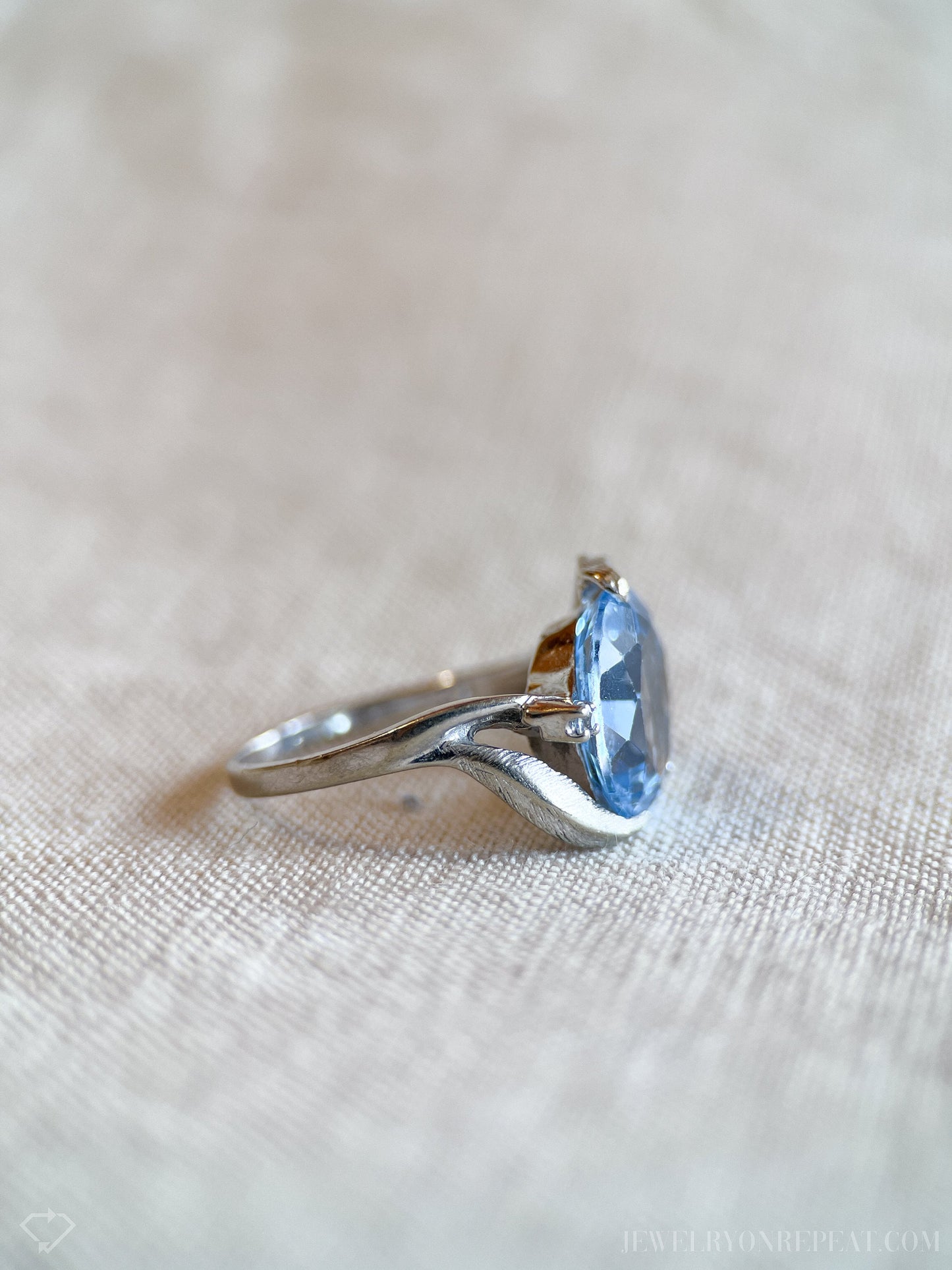 Vintage Blue Spinel Gemstone Ring in 14k White Gold