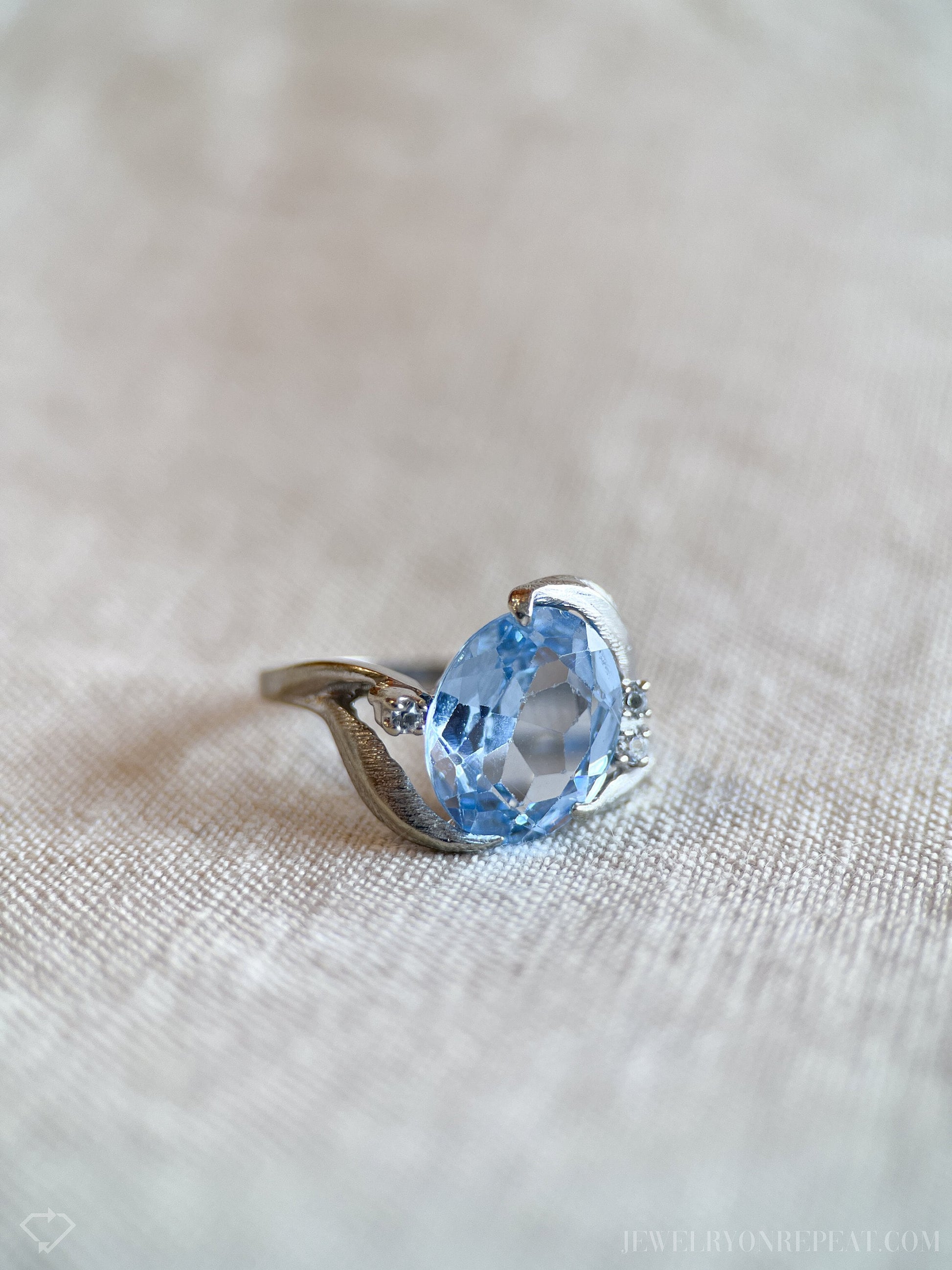 Vintage Blue Spinel Gemstone Ring in 14k White Gold