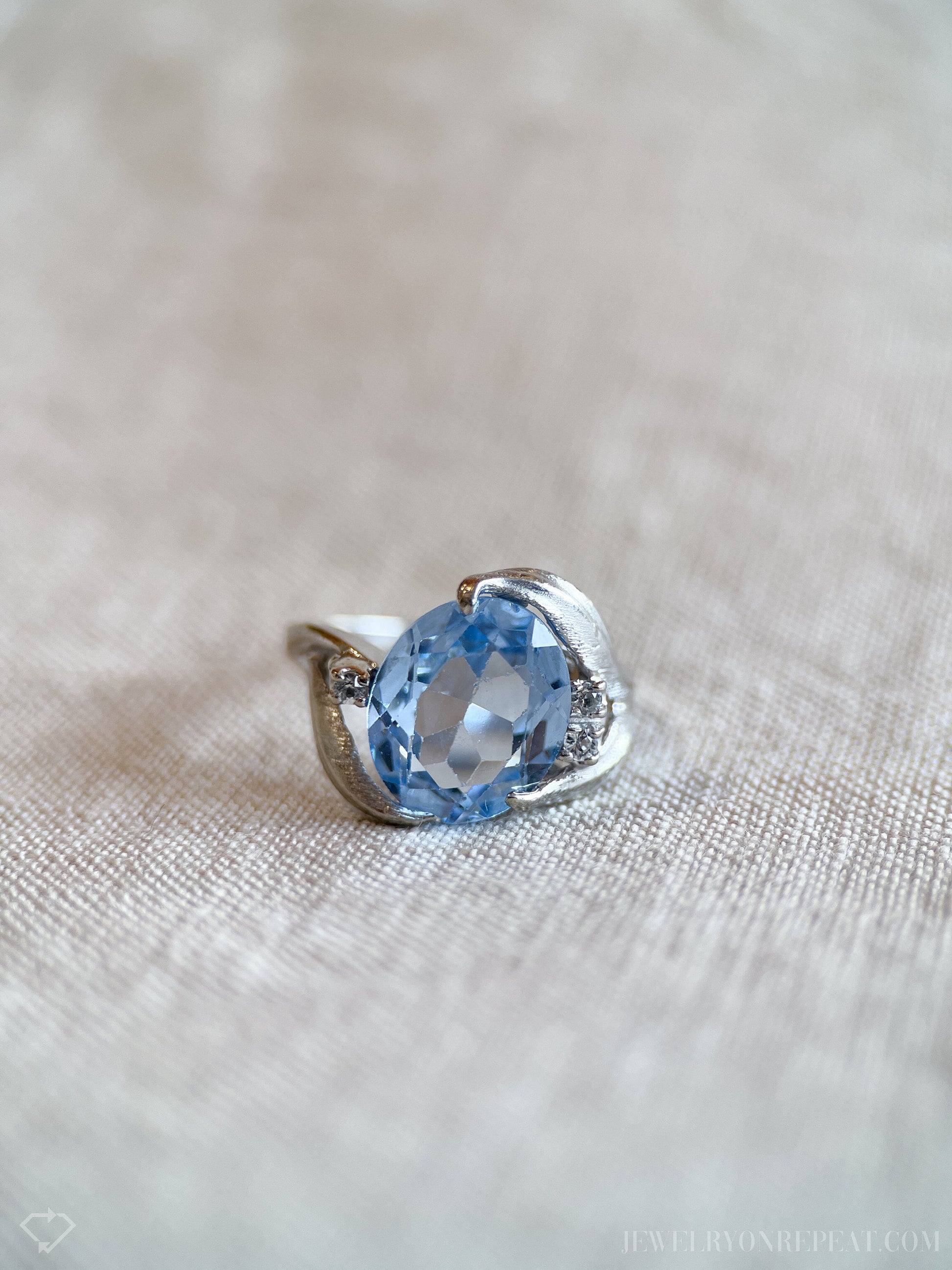 Vintage Blue Spinel Gemstone Ring in 14k White Gold