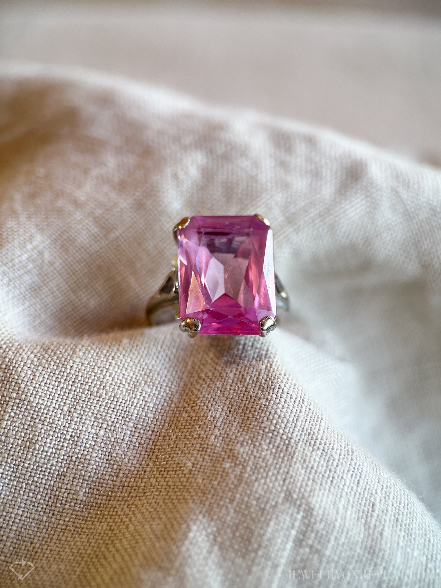 Vintage Pink Sapphire Gemstone Ring in 14k White Gold