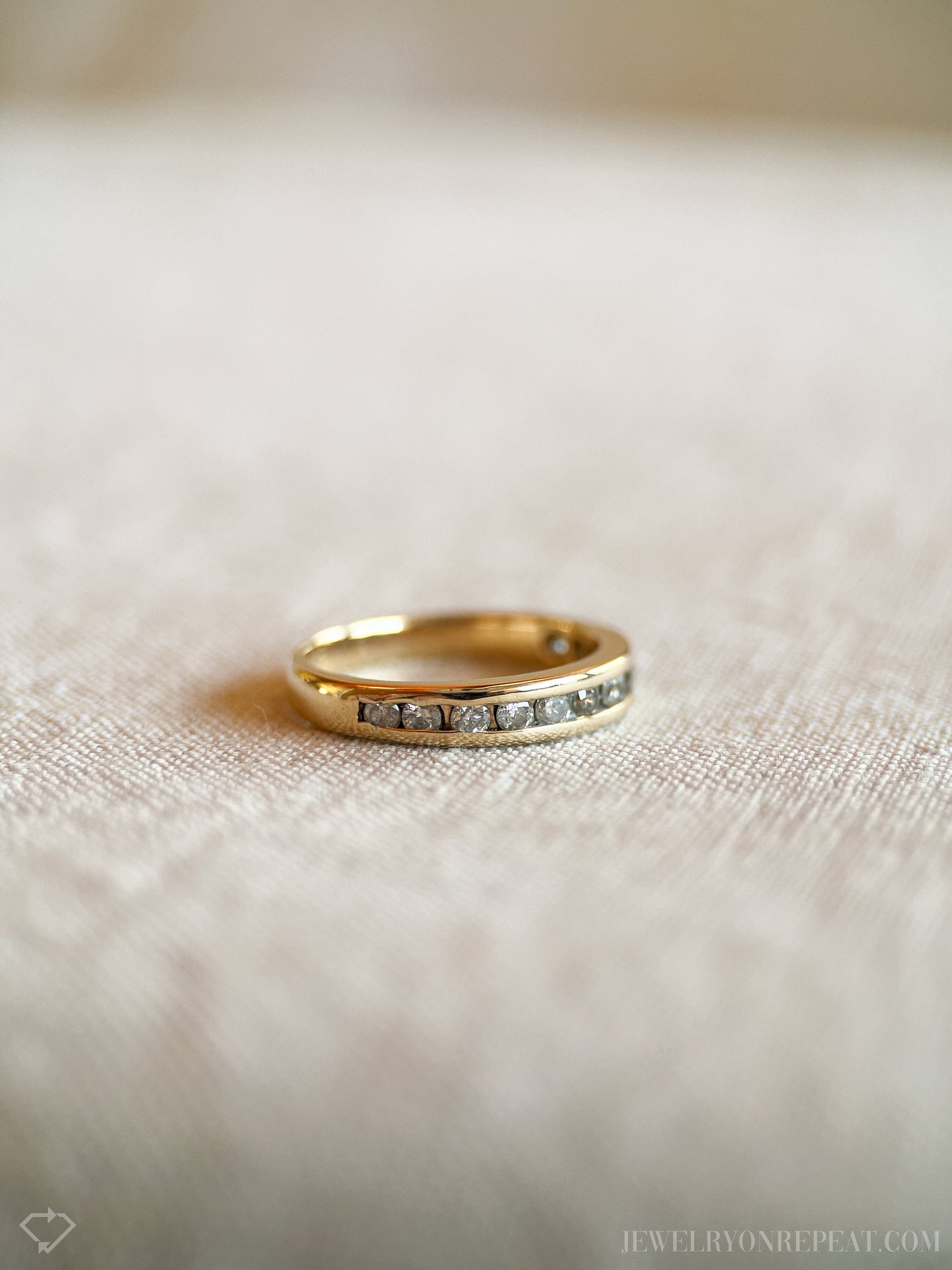 Vintage 1980s Diamond Wedding Band in 14k Gold