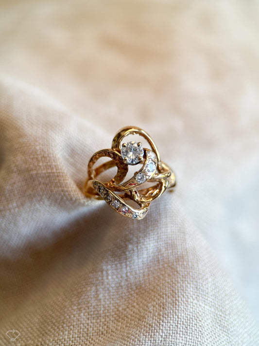 Vintage Diamond Engagement Ring in 14k Gold