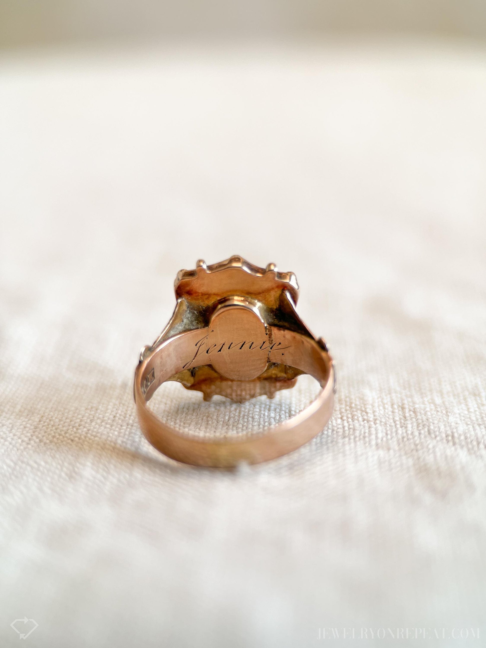 Vintage Cameo Ring in 14k Gold