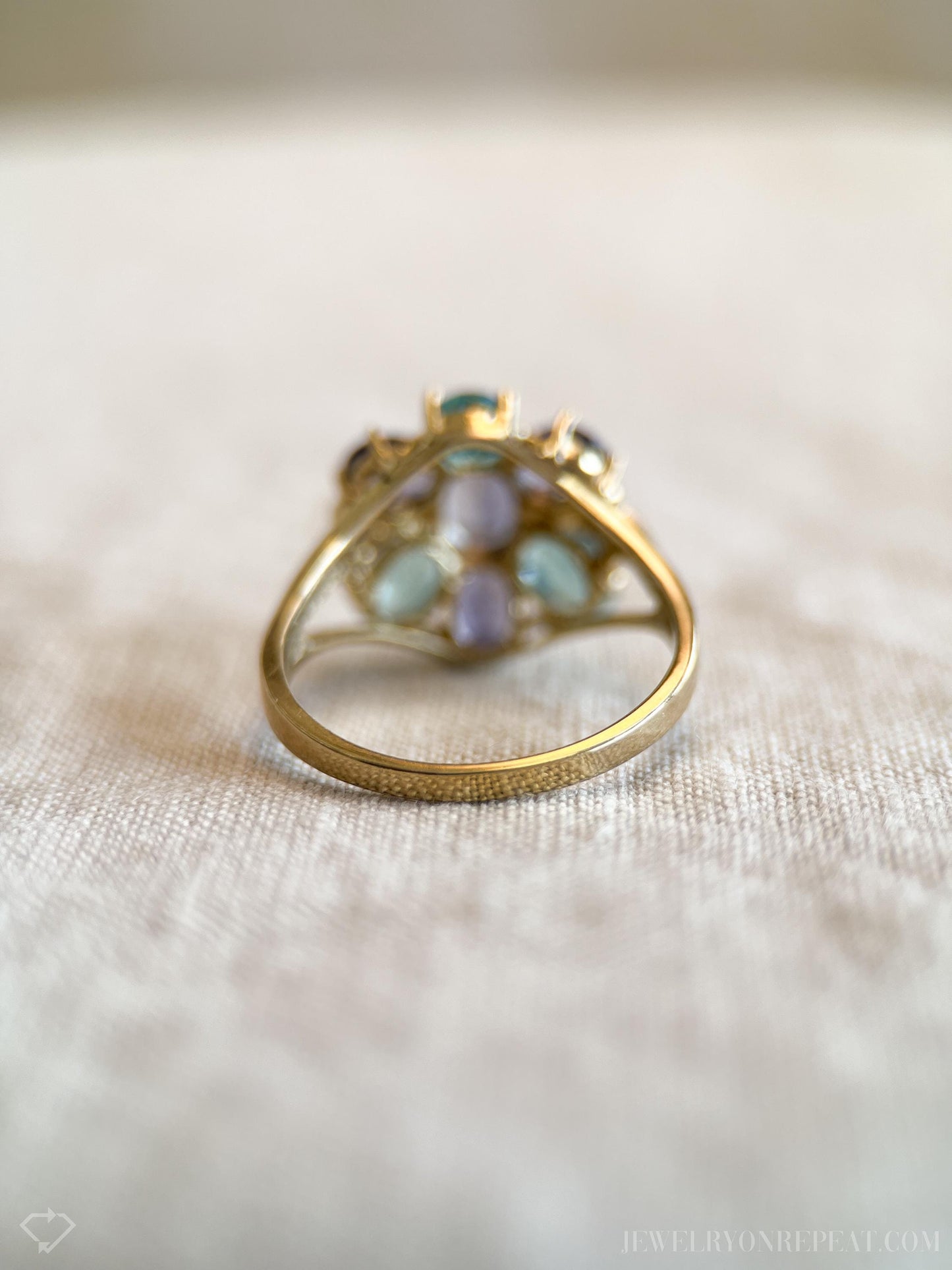 Vintage Amethyst and Apatite Gemstone Cluster Ring in 10k Gold