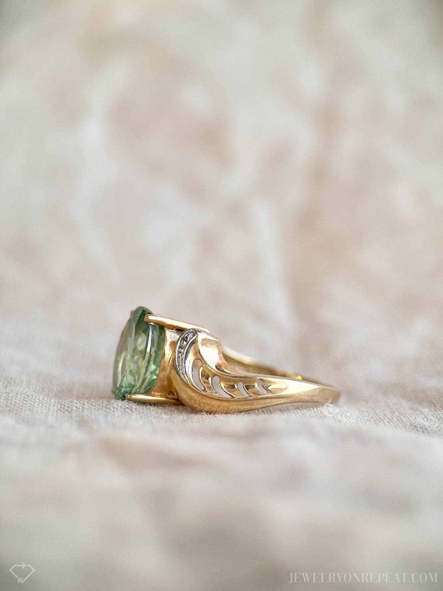 Vintage Green Topaz Ring in 10k Gold