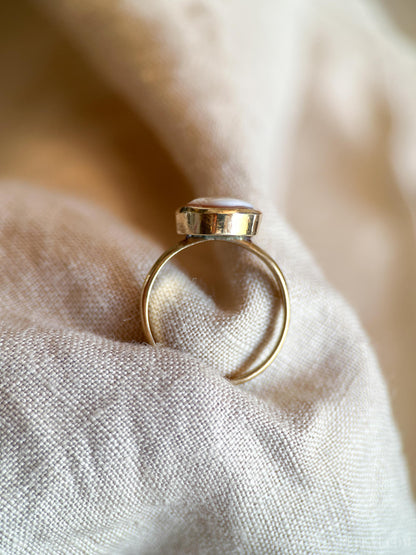 Vintage 1930s Cameo Ring in 14k Gold