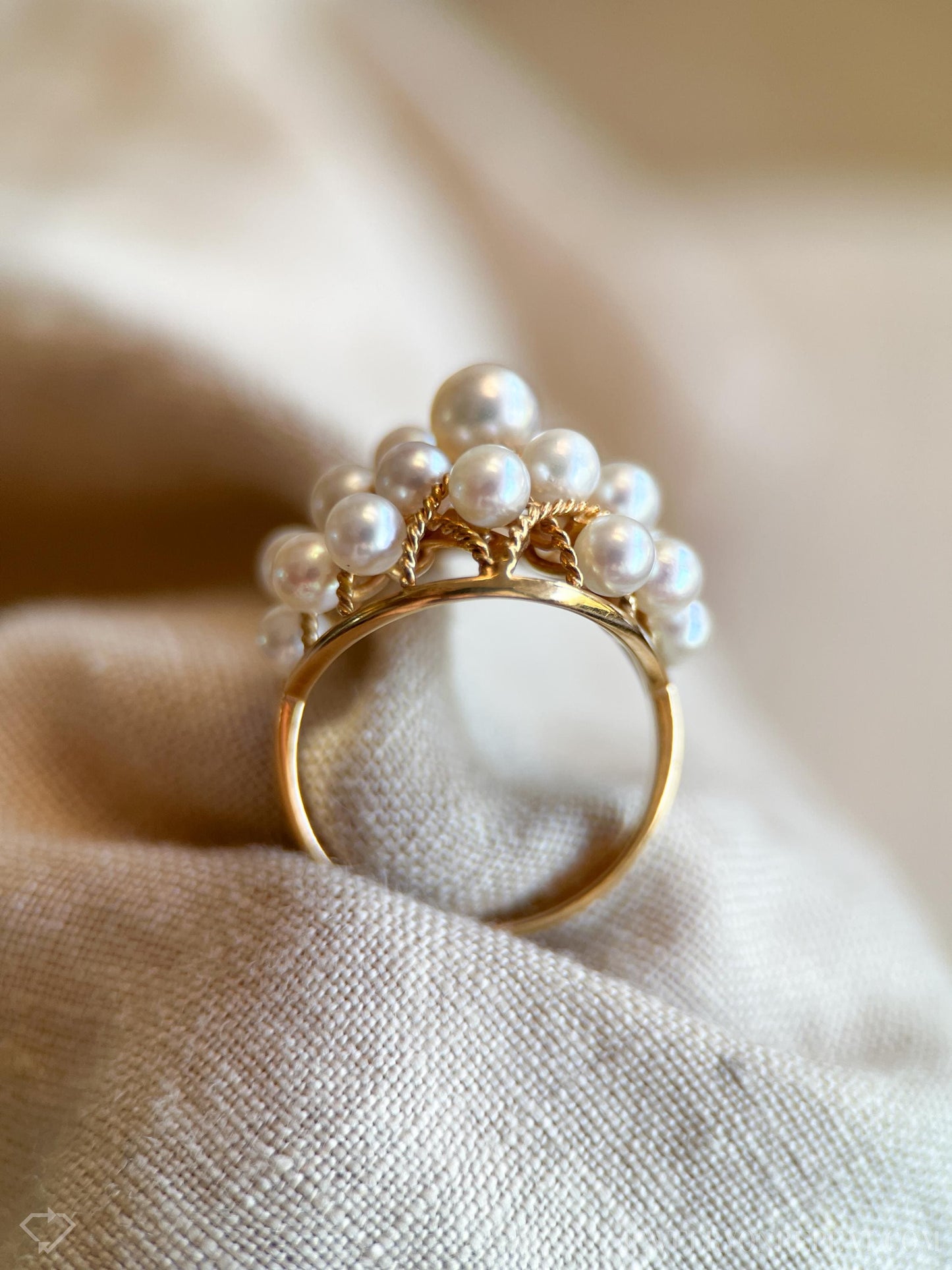 Vintage Cluster Akoya Pearl Ring in 18k Gold