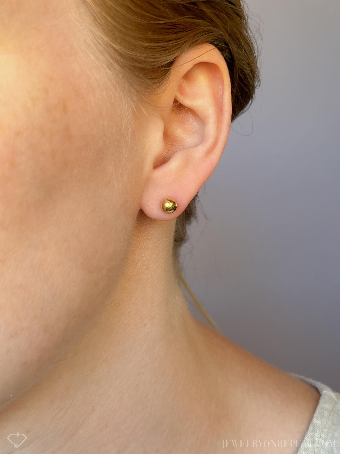 Vintage Gold Bead Stud Earrings in 14k Gold