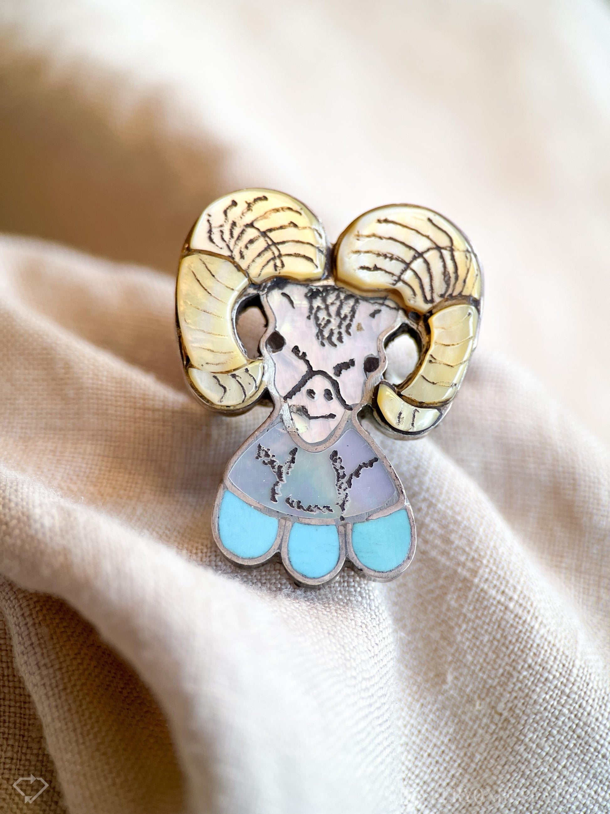 Vintage Ram Gemstone Ring in Sterling Silver