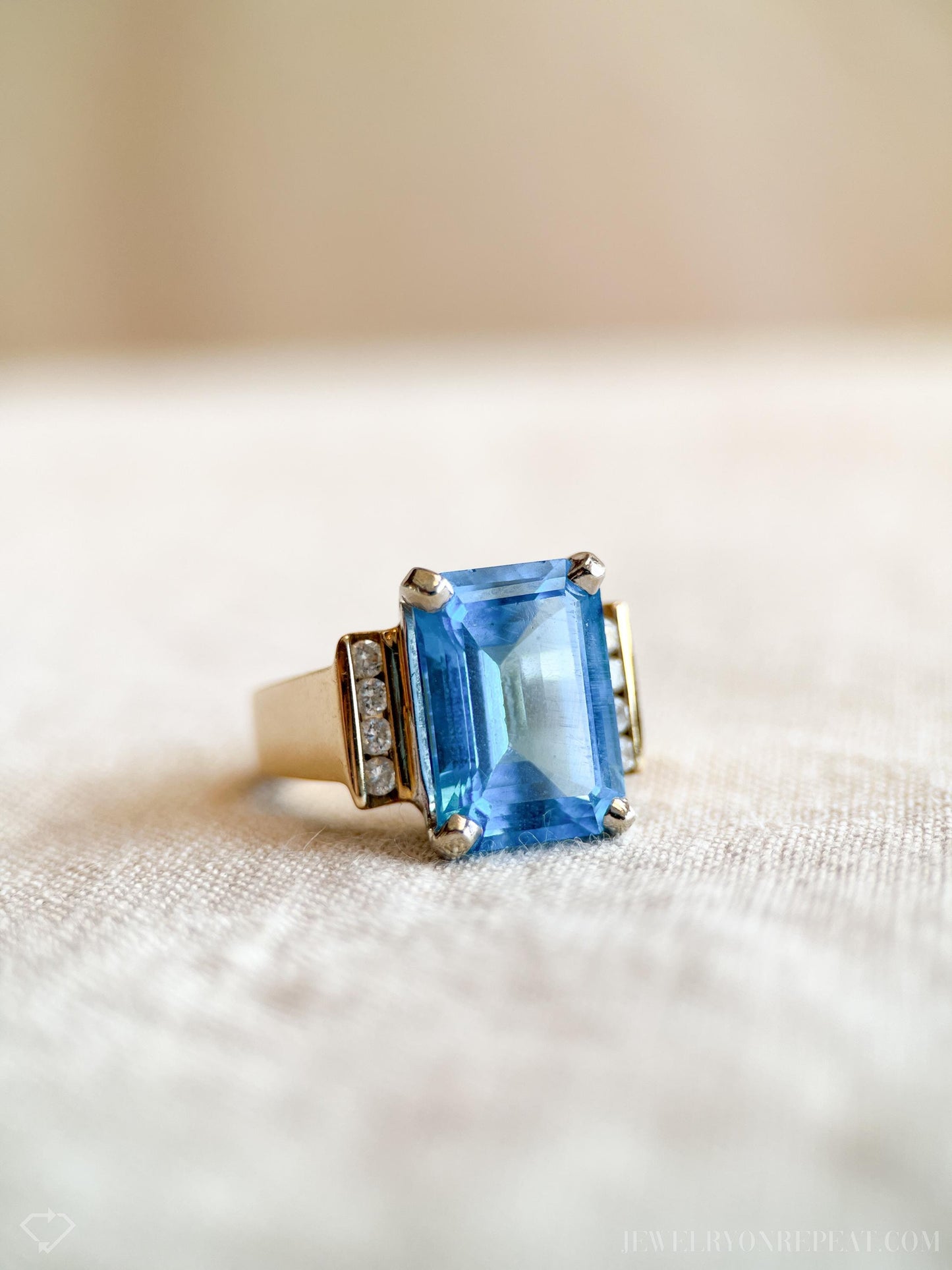 Vintage Blue Topaz Gemstone Ring in 14k Gold