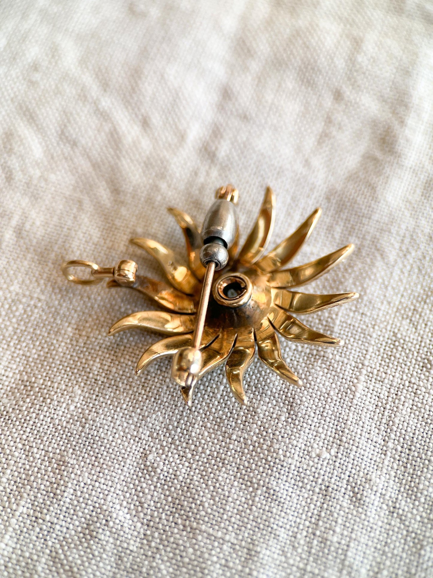 Vintage Diamond Sunburst Brooch in 14k Gold