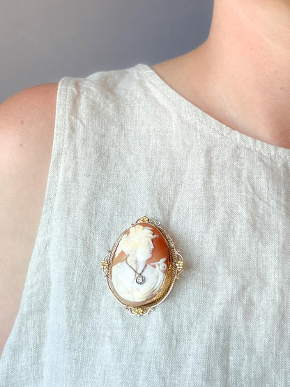 Vintage 1940s Cameo & Diamond Brooch in 14k Gold
