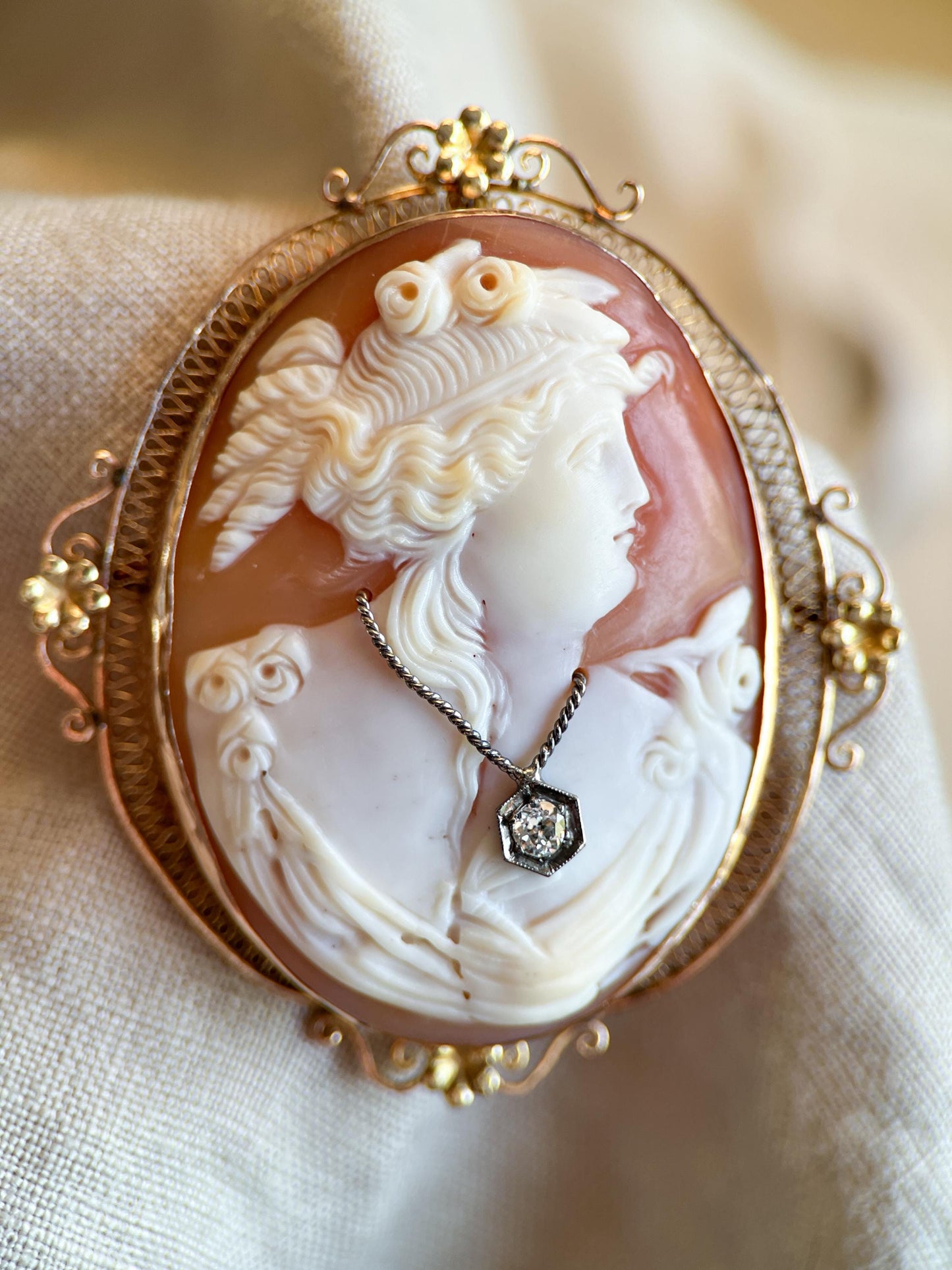 Vintage 1940s Cameo & Diamond Brooch in 14k Gold