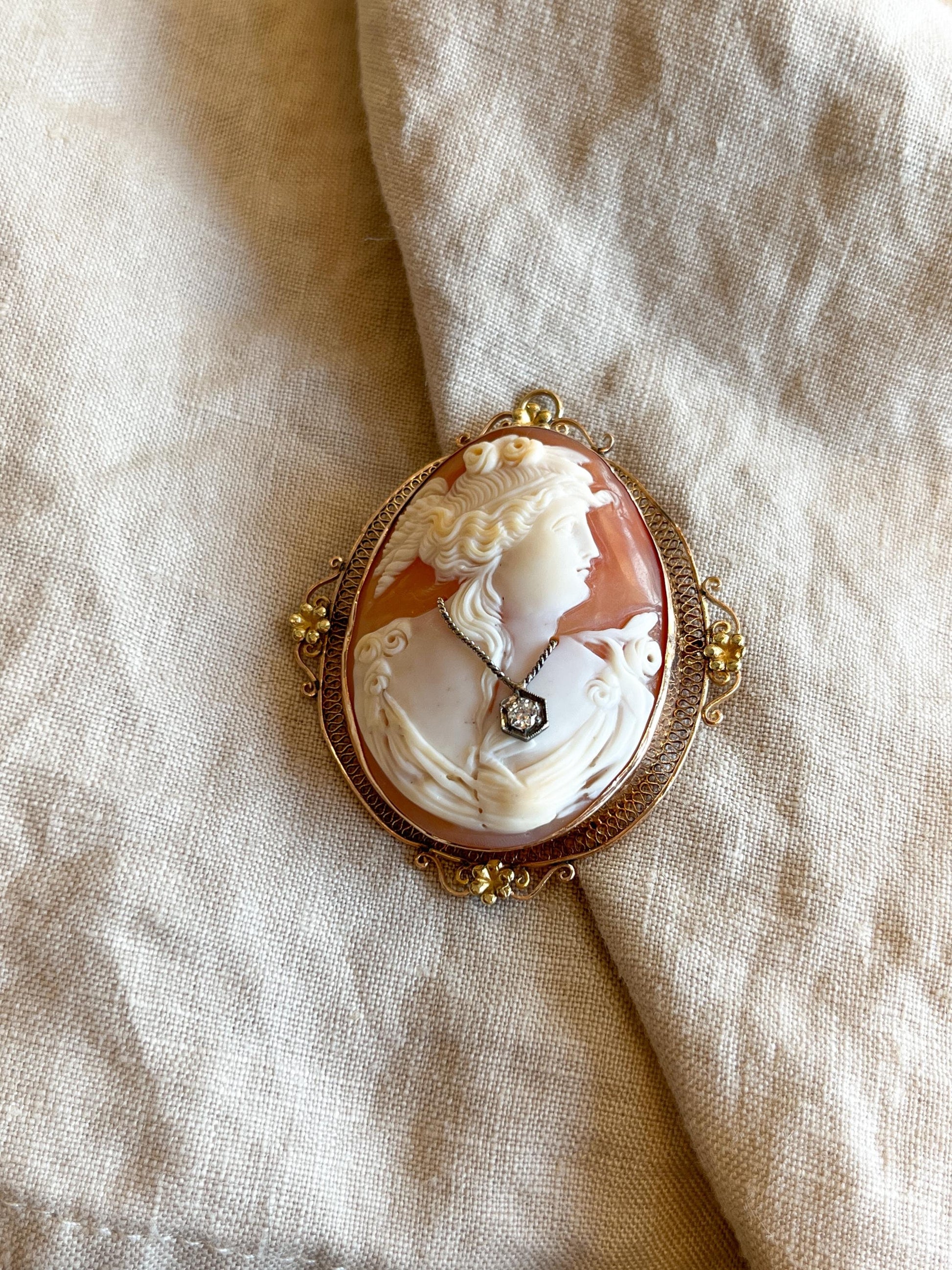 Vintage Cameo and Diamond Brooch in 14k Gold