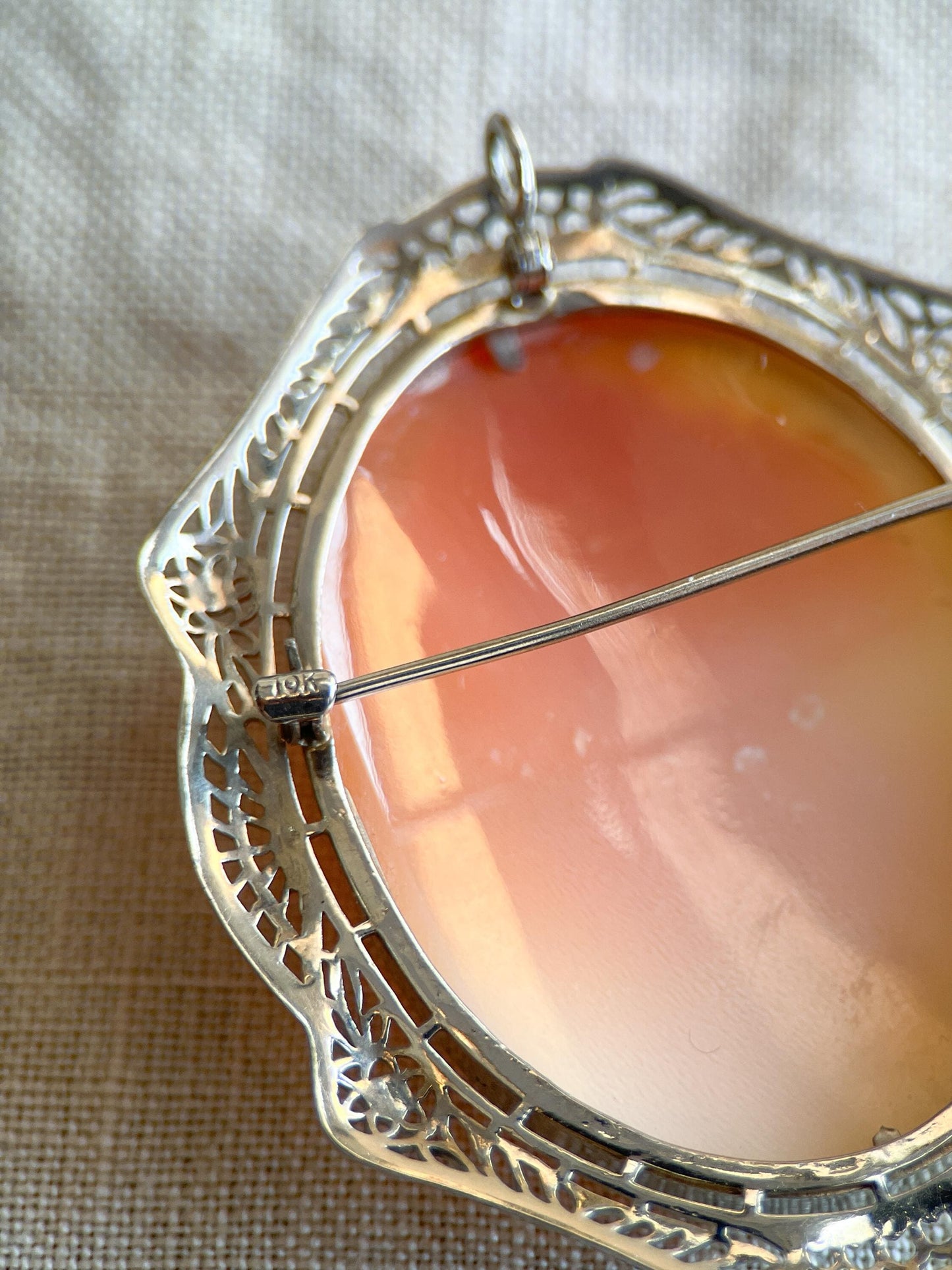 Vintage 1930s Cameo Brooch in 10k White Gold