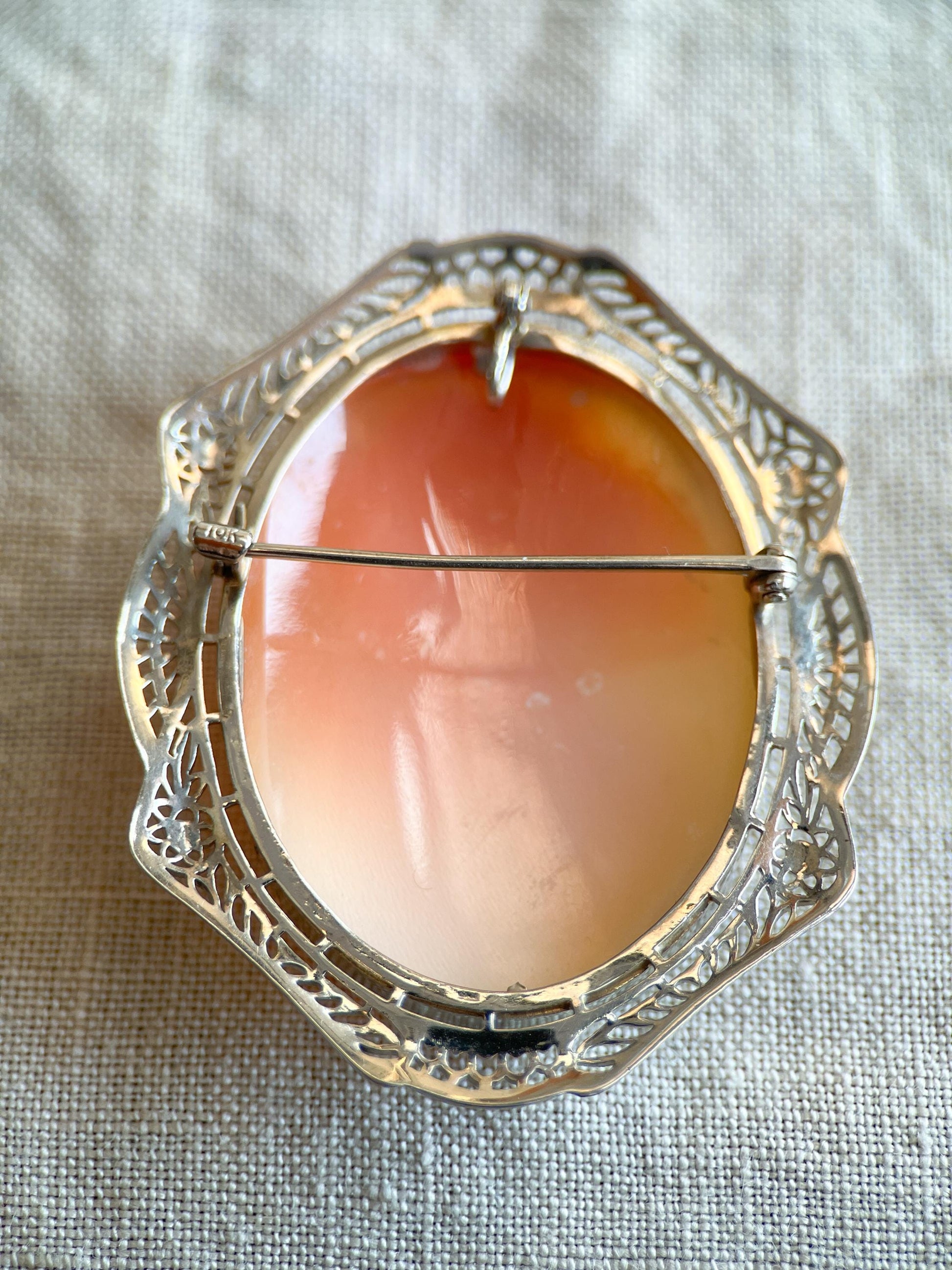 Vintage 1930s Cameo Brooch in 10k White Gold