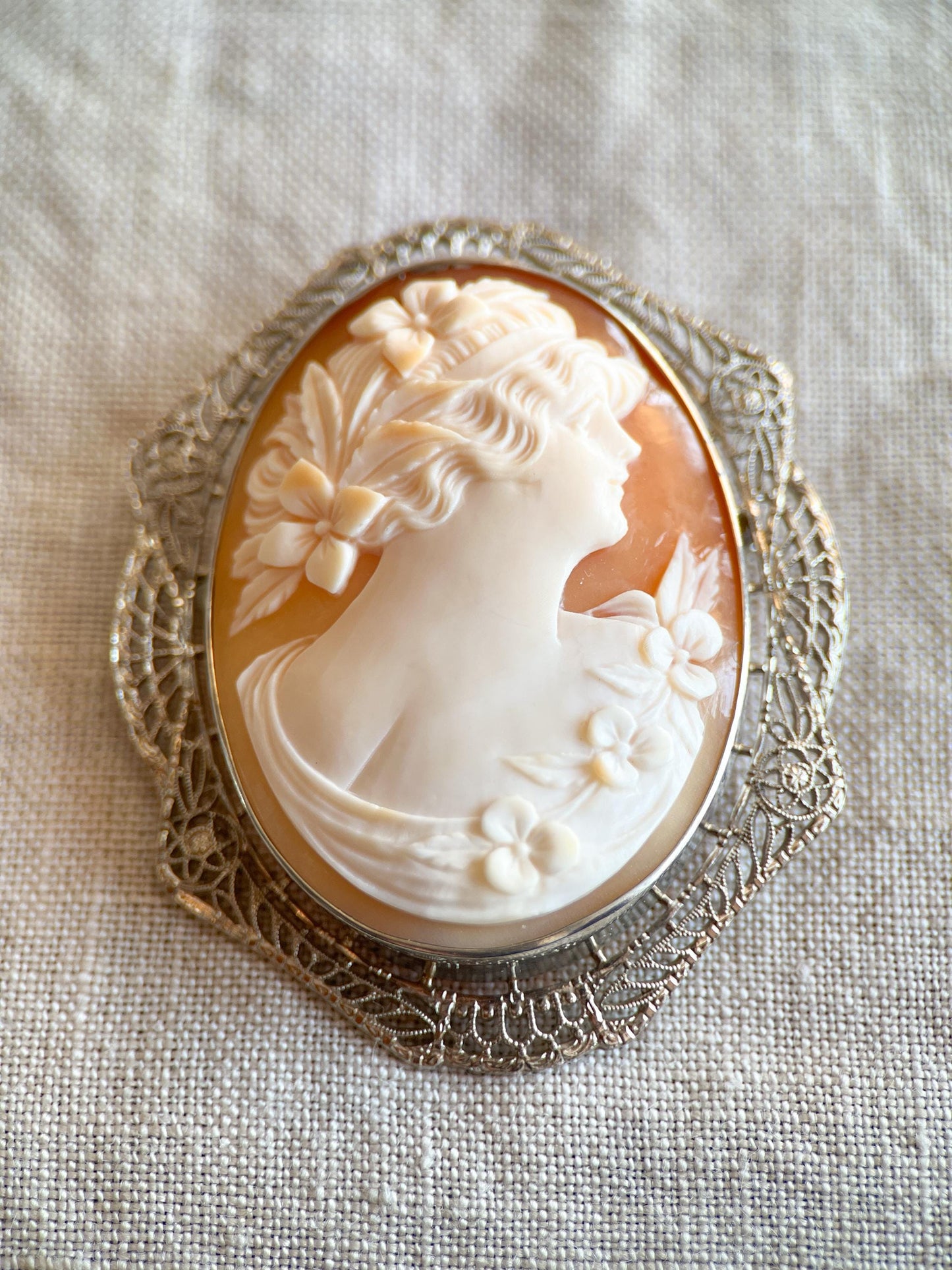 Vintage 1930s Cameo Brooch in 10k White Gold