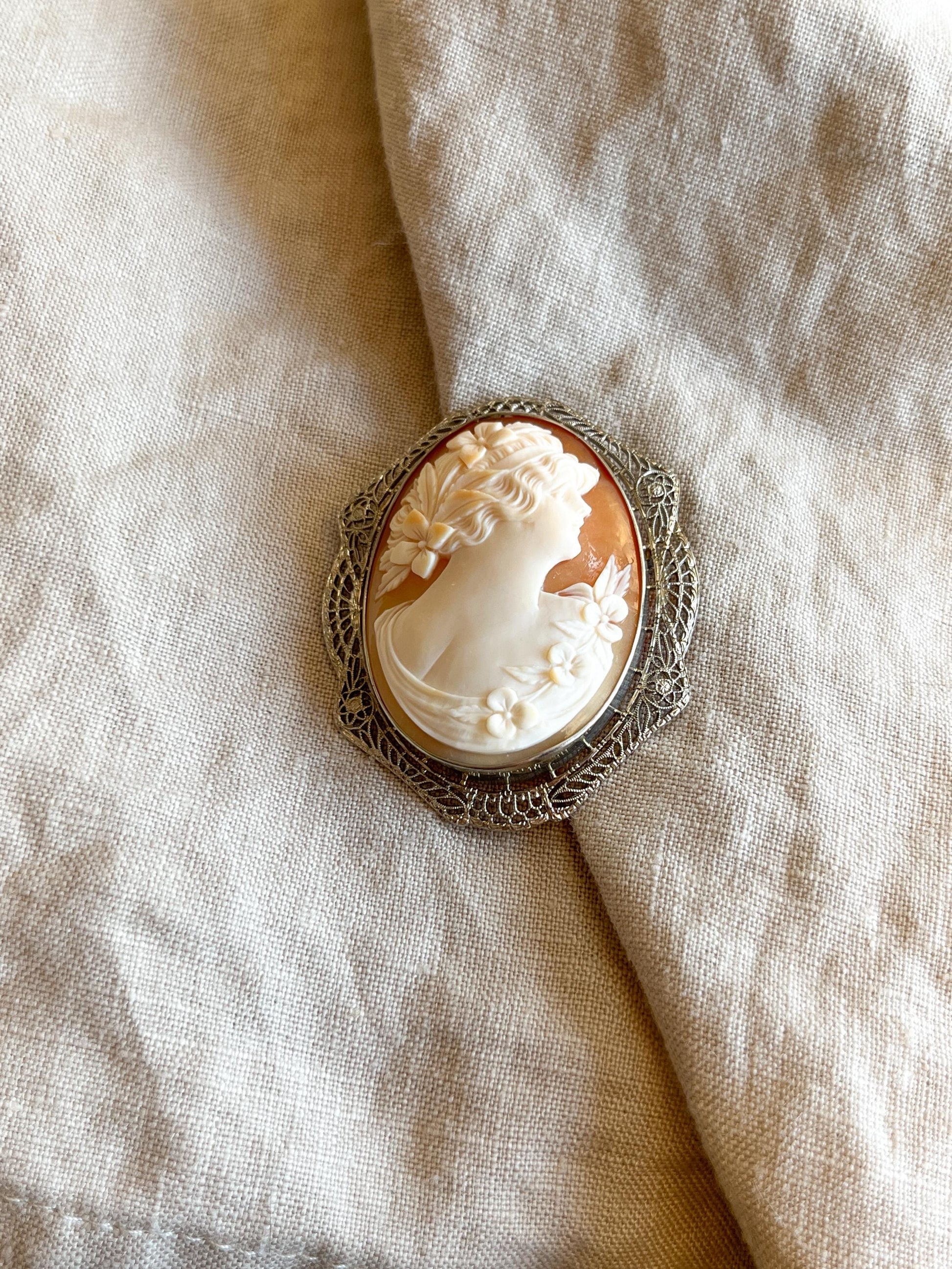 Vintage 1930s Cameo Brooch in 10k White Gold