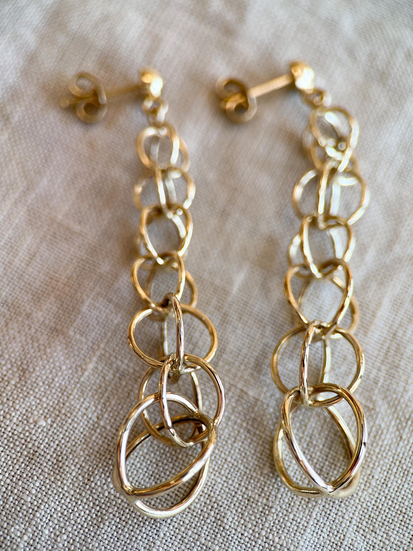 Vintage Gold Chain Dangle Earrings in 14k Gold