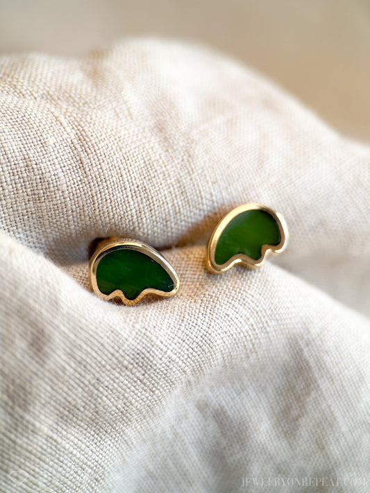 Vintage Jade Heartline Bear Stud Earrings in 14k Gold