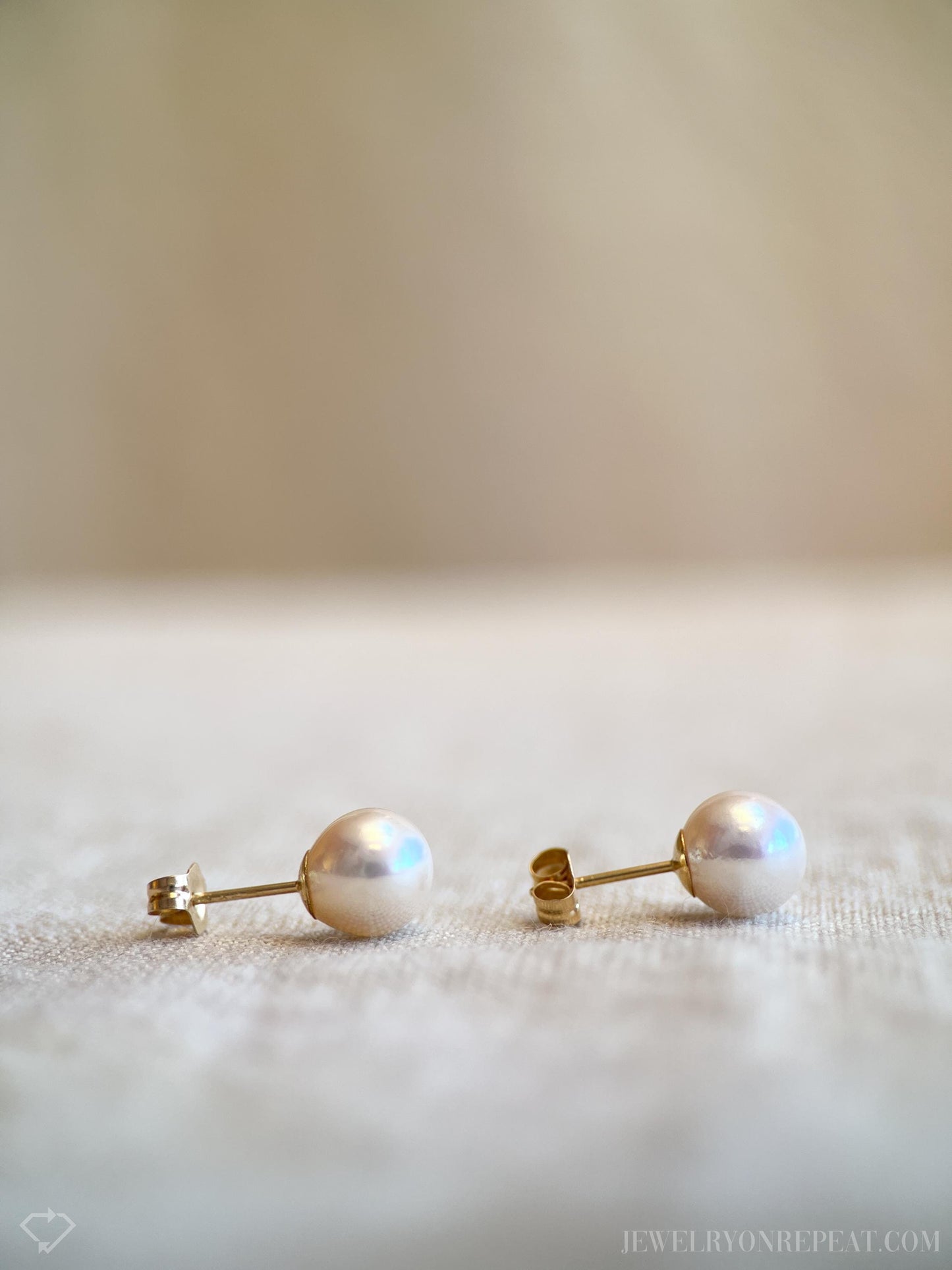 Vintage Pearl Stud Earrings in 14k Gold