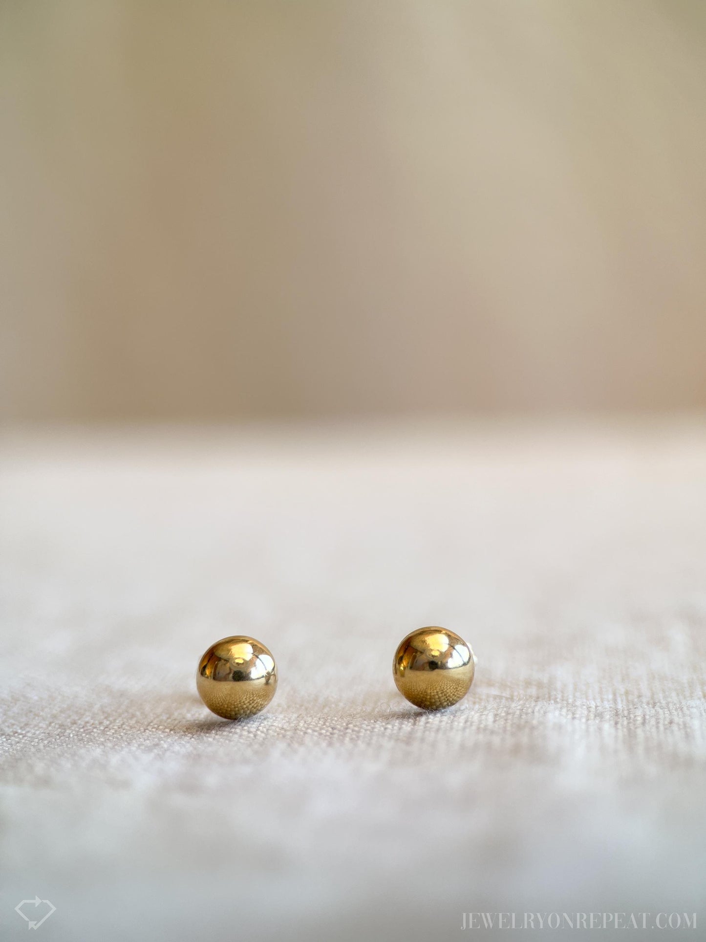 Vintage Gold Bead Stud Earrings in 14k Gold